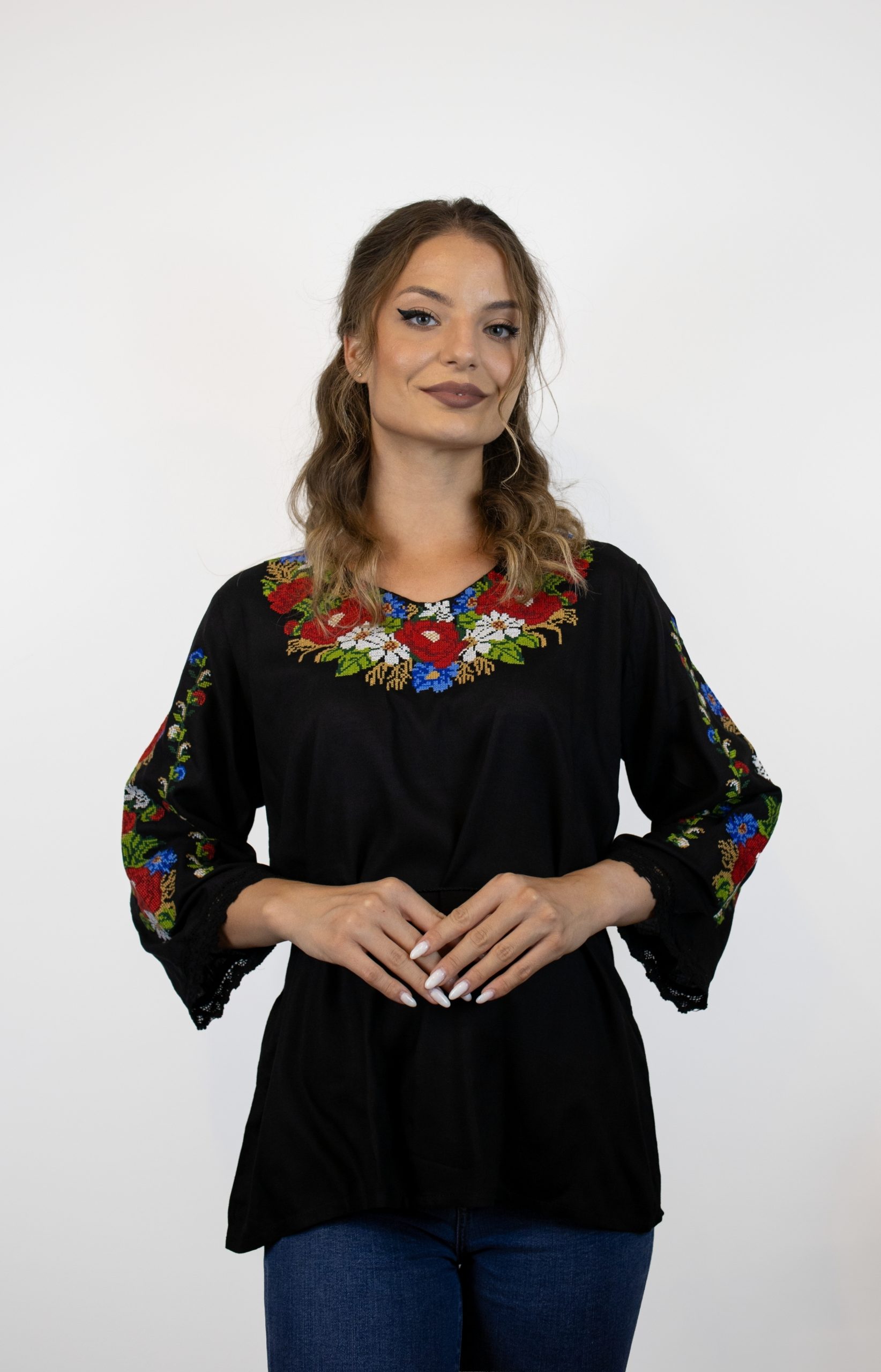 Ie tradițională femei TM1976 *motive florale* - M
