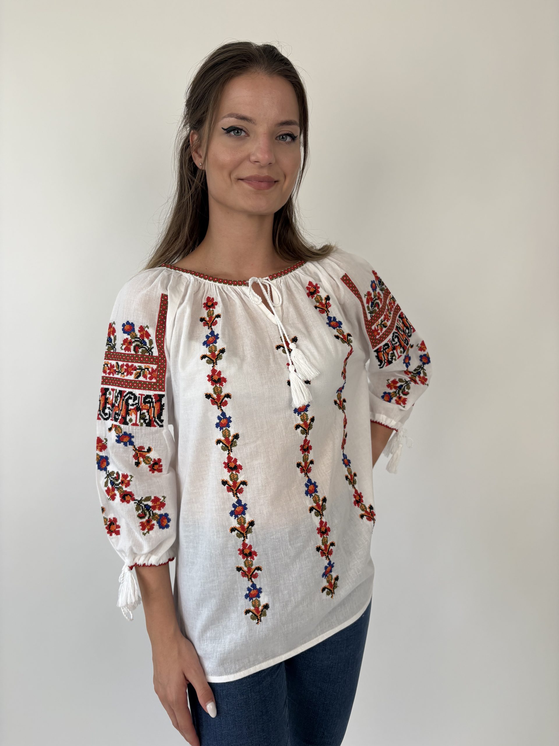 Ie tradițională femei TM2033 *motive florale* - XXL