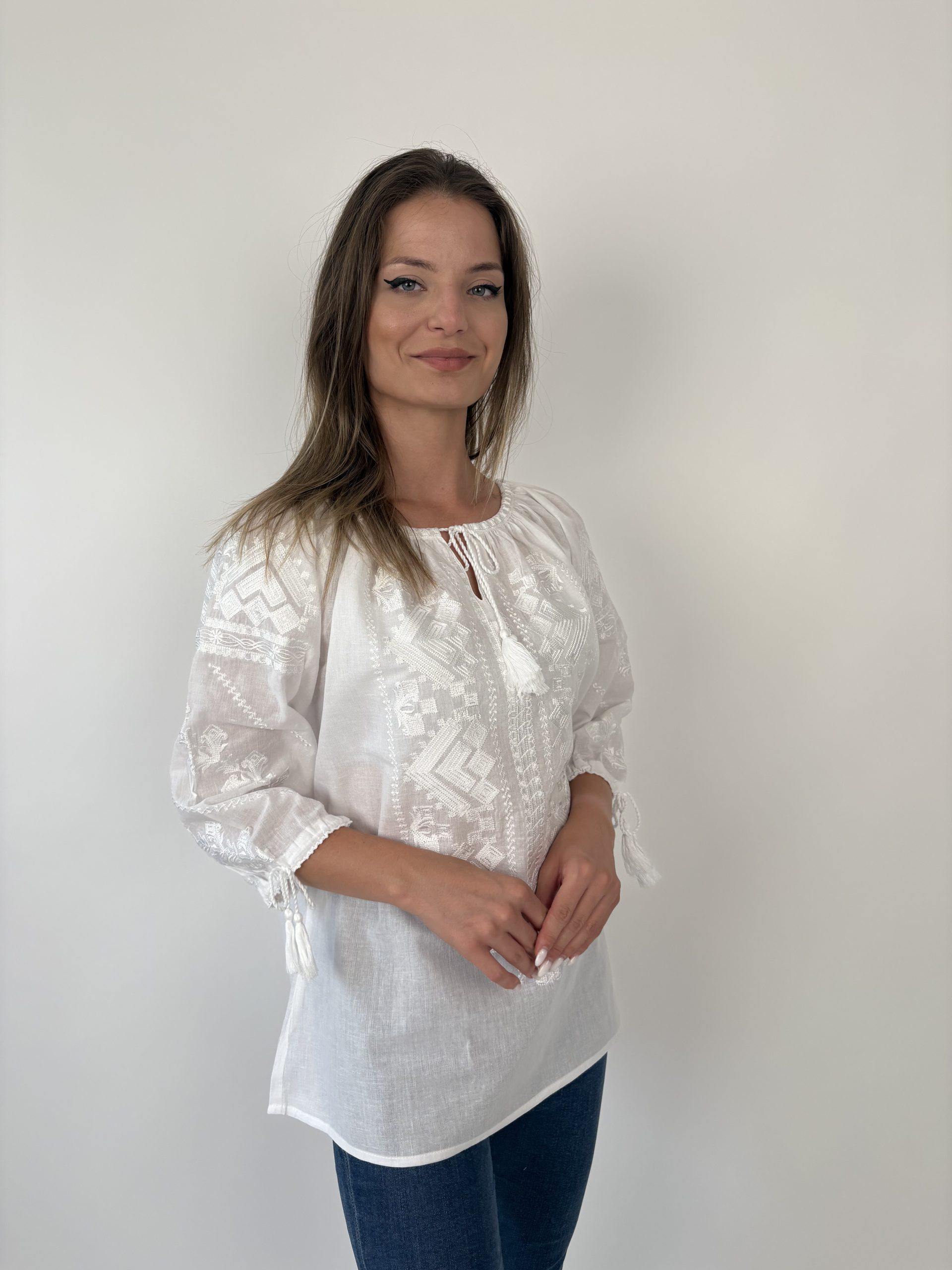 Ie tradițională femei TM2054 *magie alba* - XL