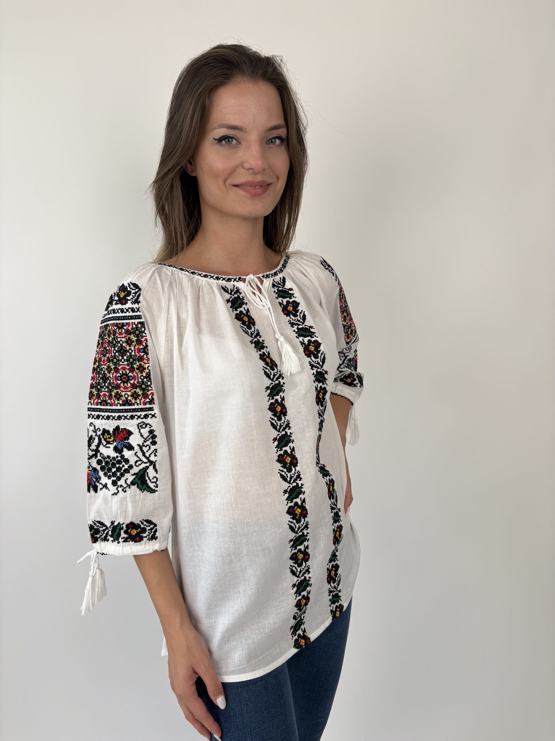Ie tradițională femei TM2055 *motive florale* - XL