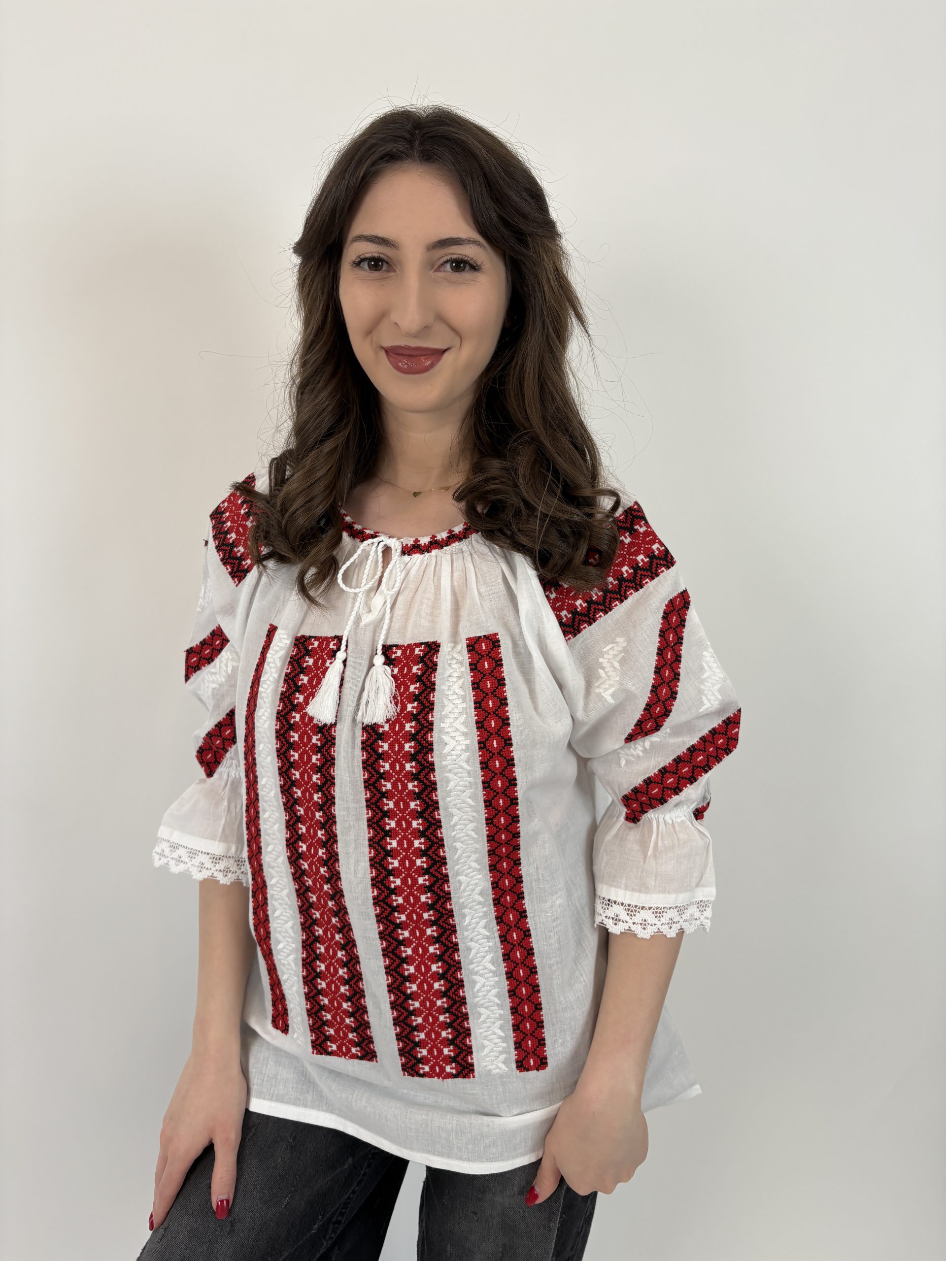 Ie tradițională femei TM2139 *broderie roșie* - M