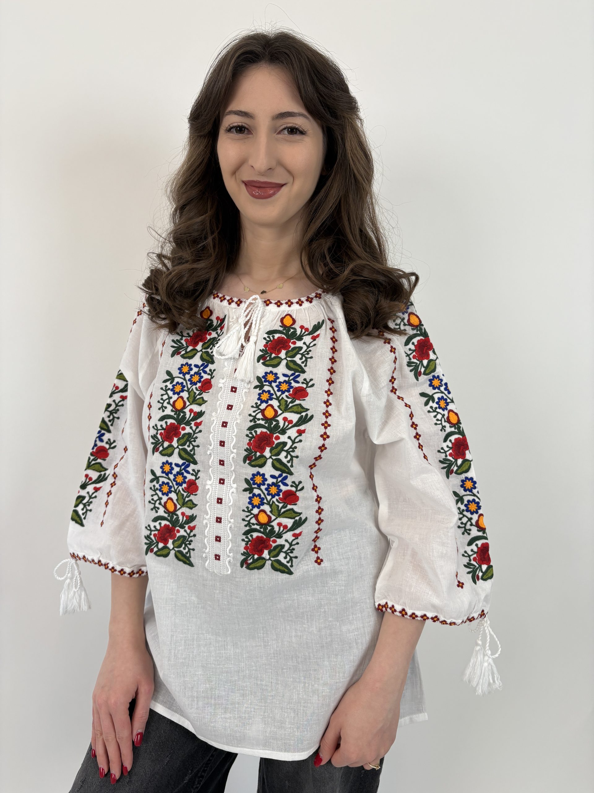 Ie tradițională femei TM2145 *motive florale* - XXL