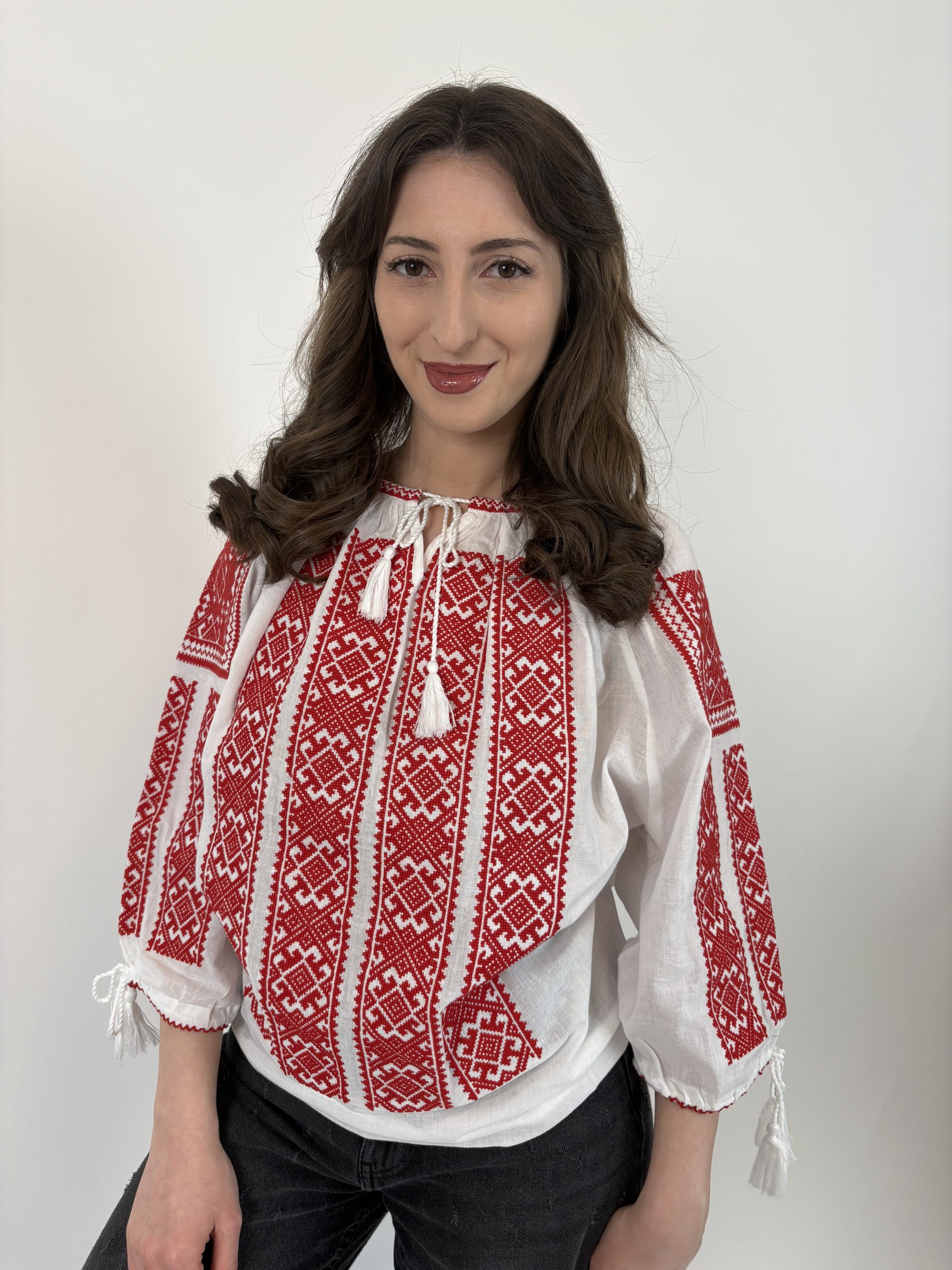 Ie tradițională femei TM2165 *broderie roșie* - L