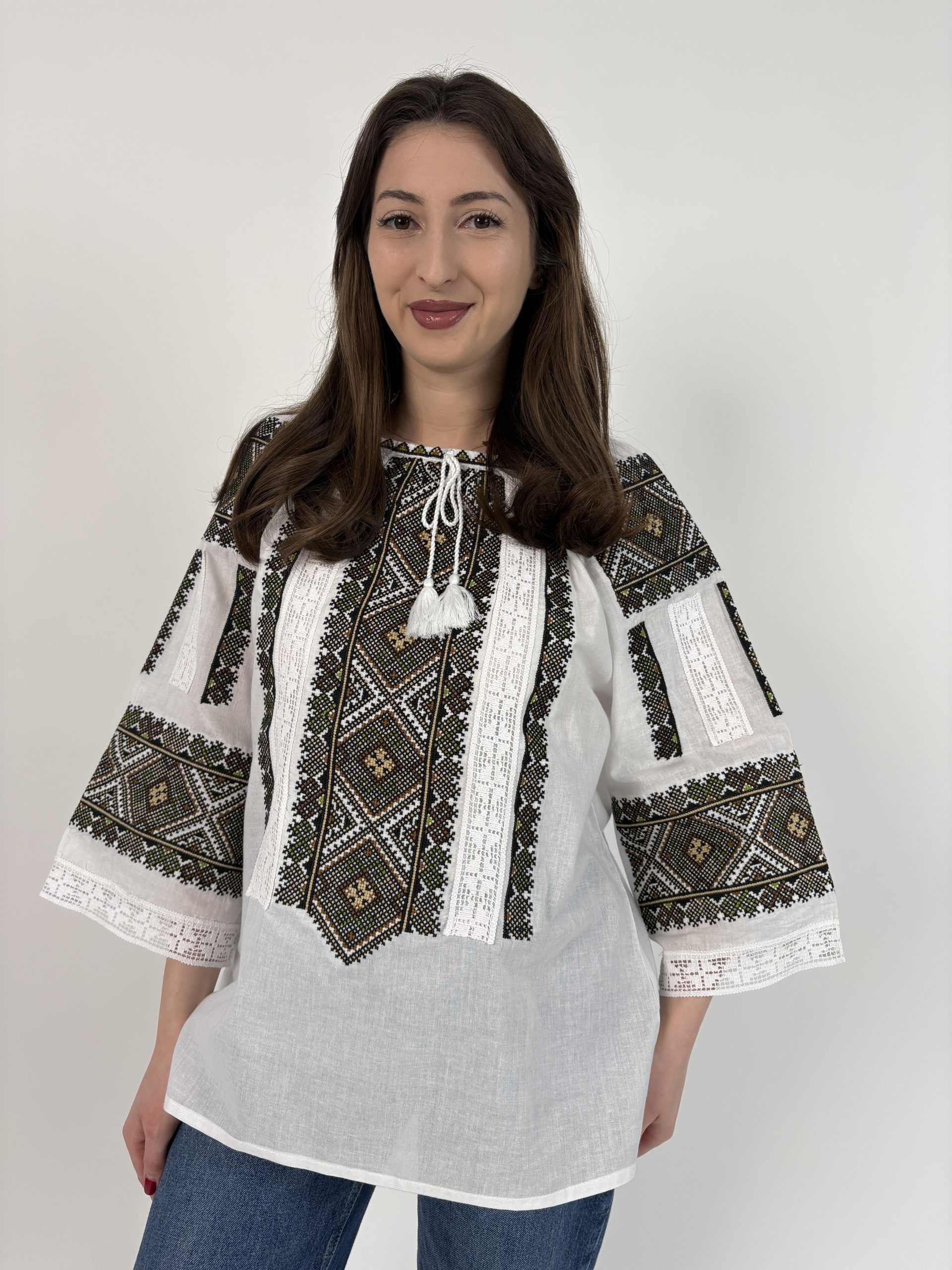 Ie tradițională femei TM2191 *motive geometrice* - XL
