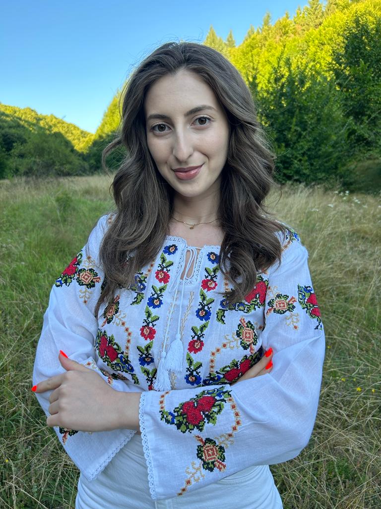 Ie tradițională femei TM23 motive florale - M