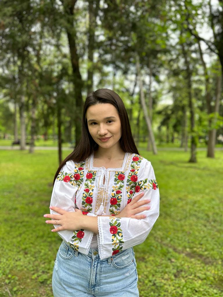 Ie tradițională femei TM60 - *motive florale* - XXL