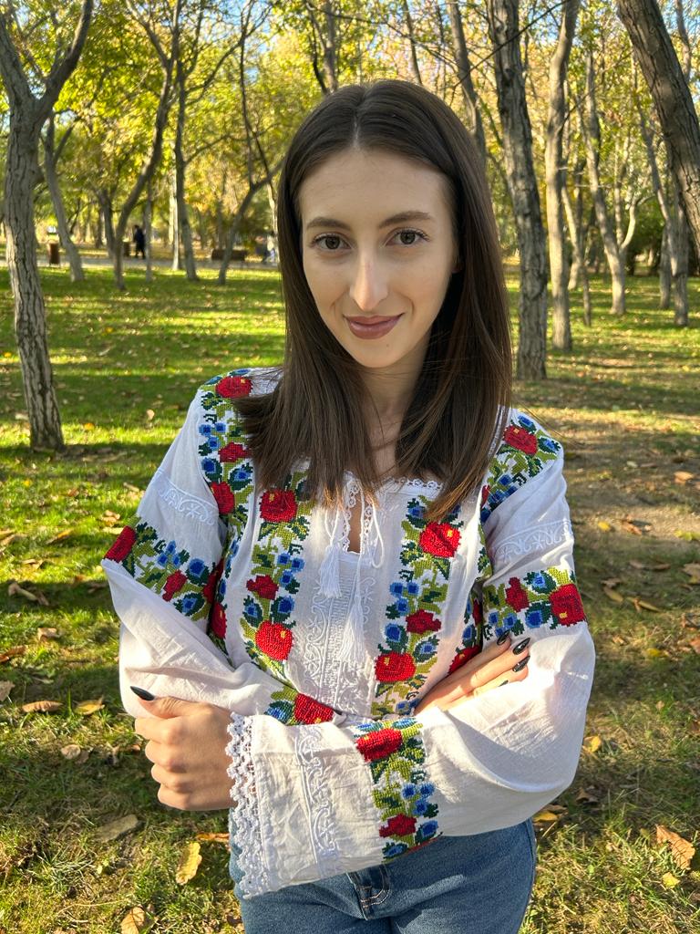 Ie tradițională femei TM70 – motive florale - XXL