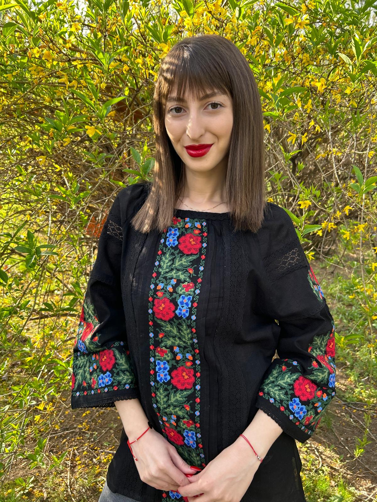 Ie tradițională femei TM987 *motive florale* - M
