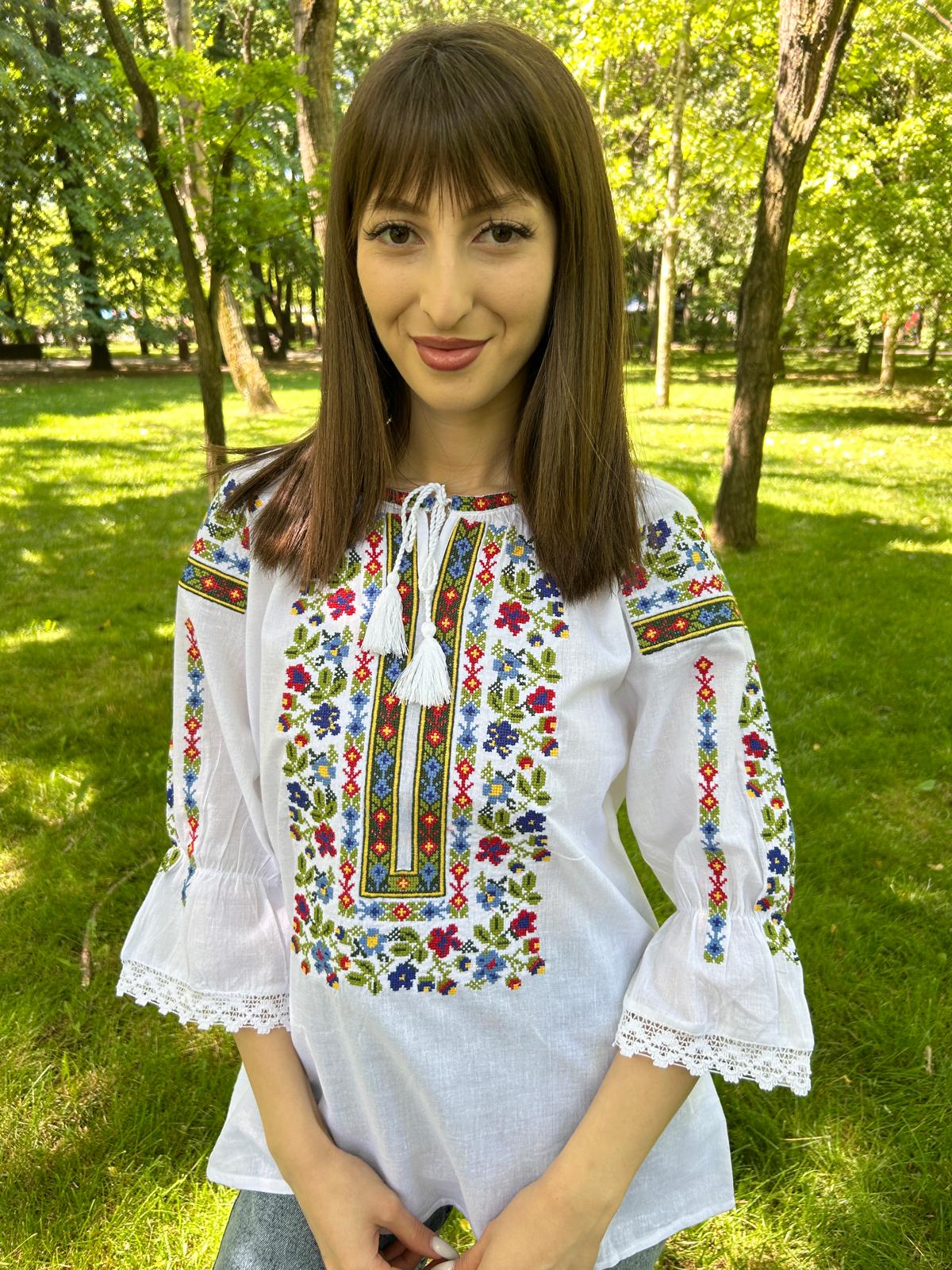 Ie tradițională femei TM1135 *motive florale* - 3XL