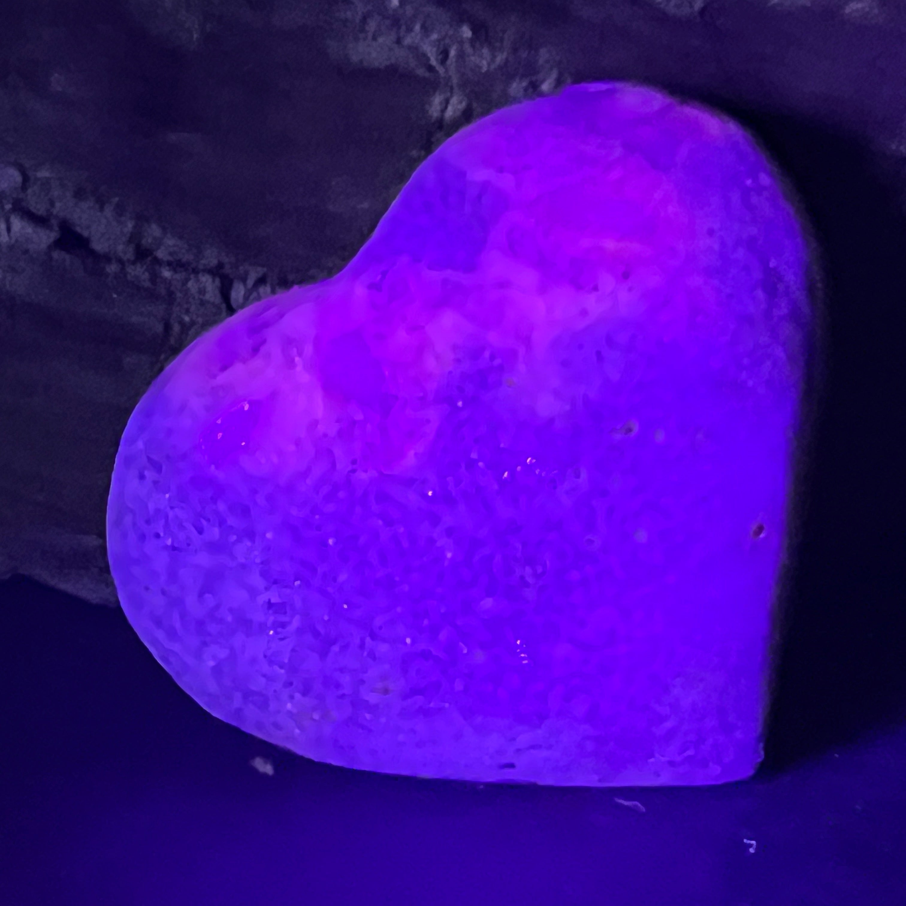 Inima hackmanit Uv reactive m5