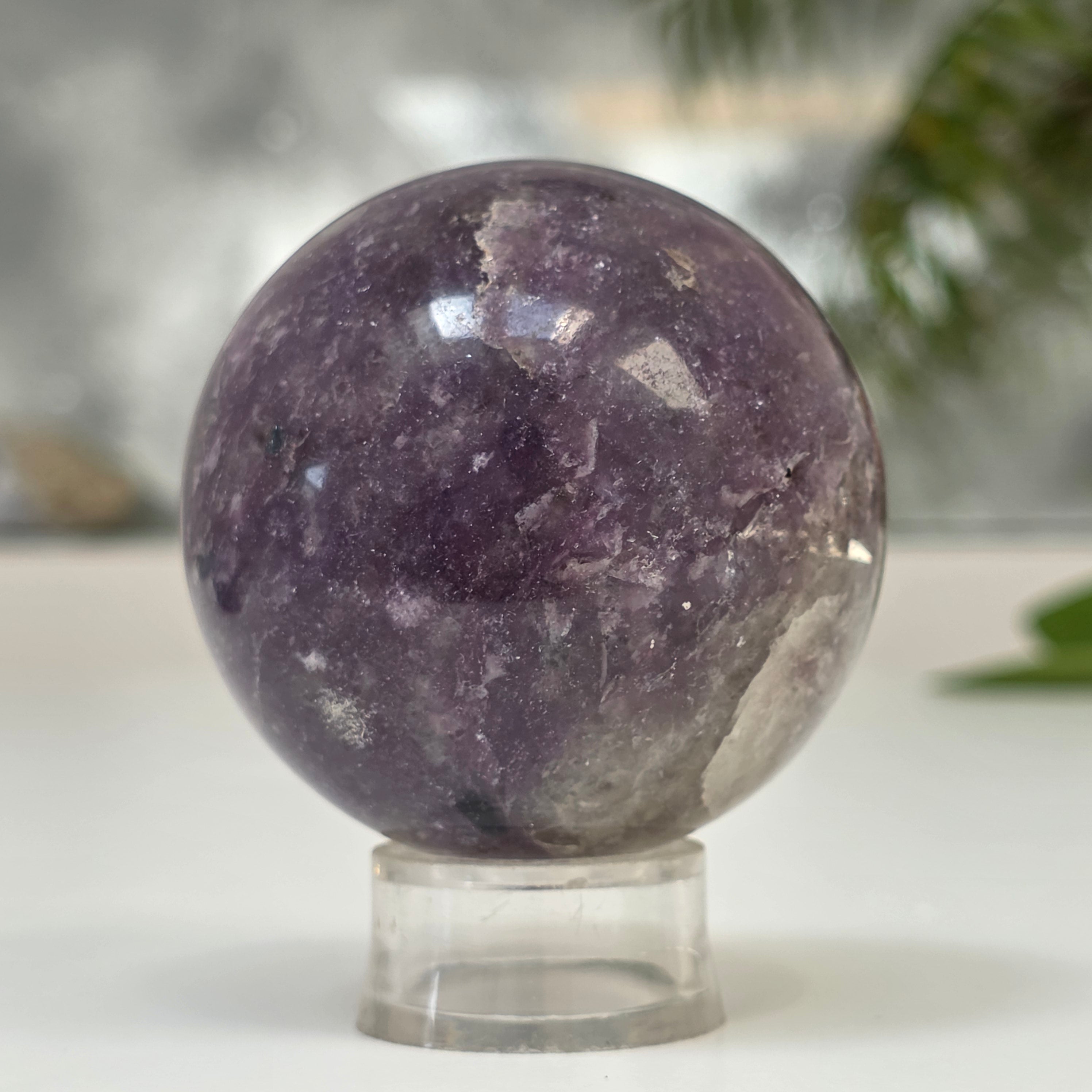 Lepidolit sfera model 7