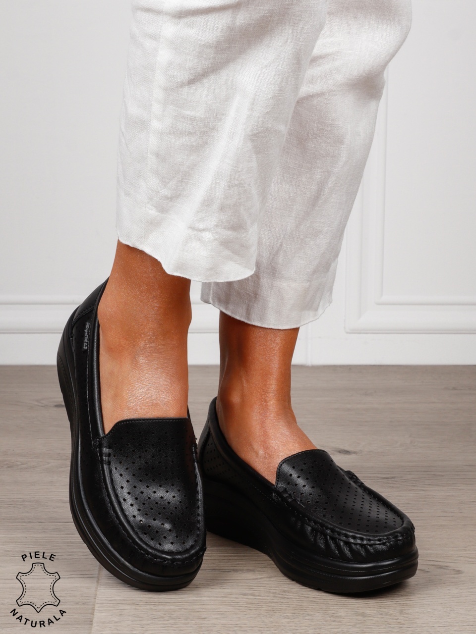 MOCASINI damă din piele naturală CRL1579 NEGRU