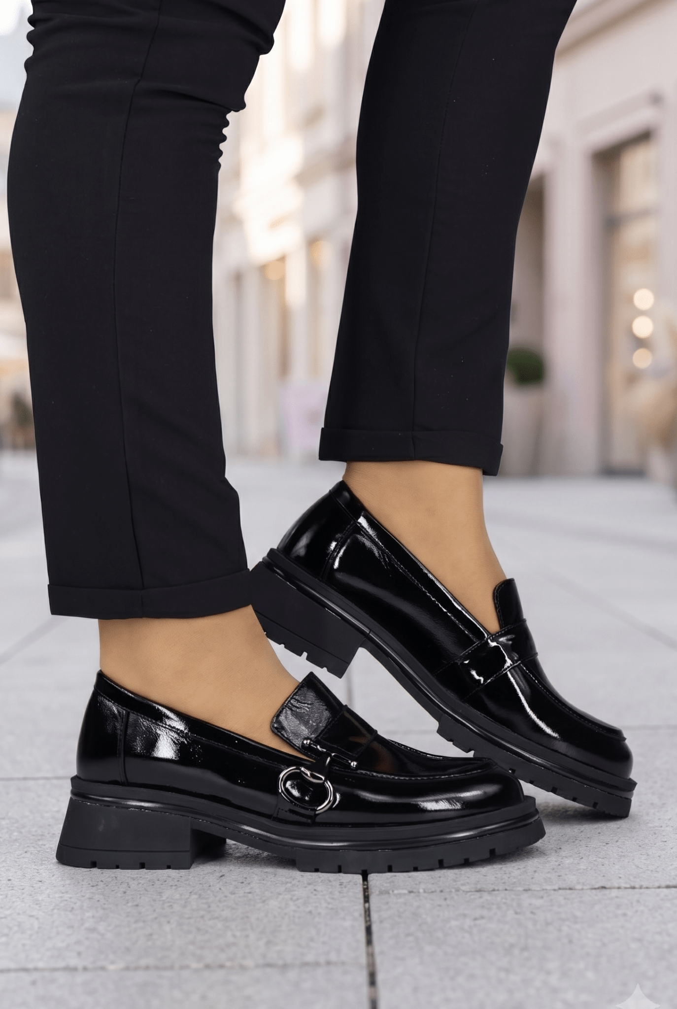 Mocasini din Piele Lacuita Negri cu Accesoriu - MIRI LAC