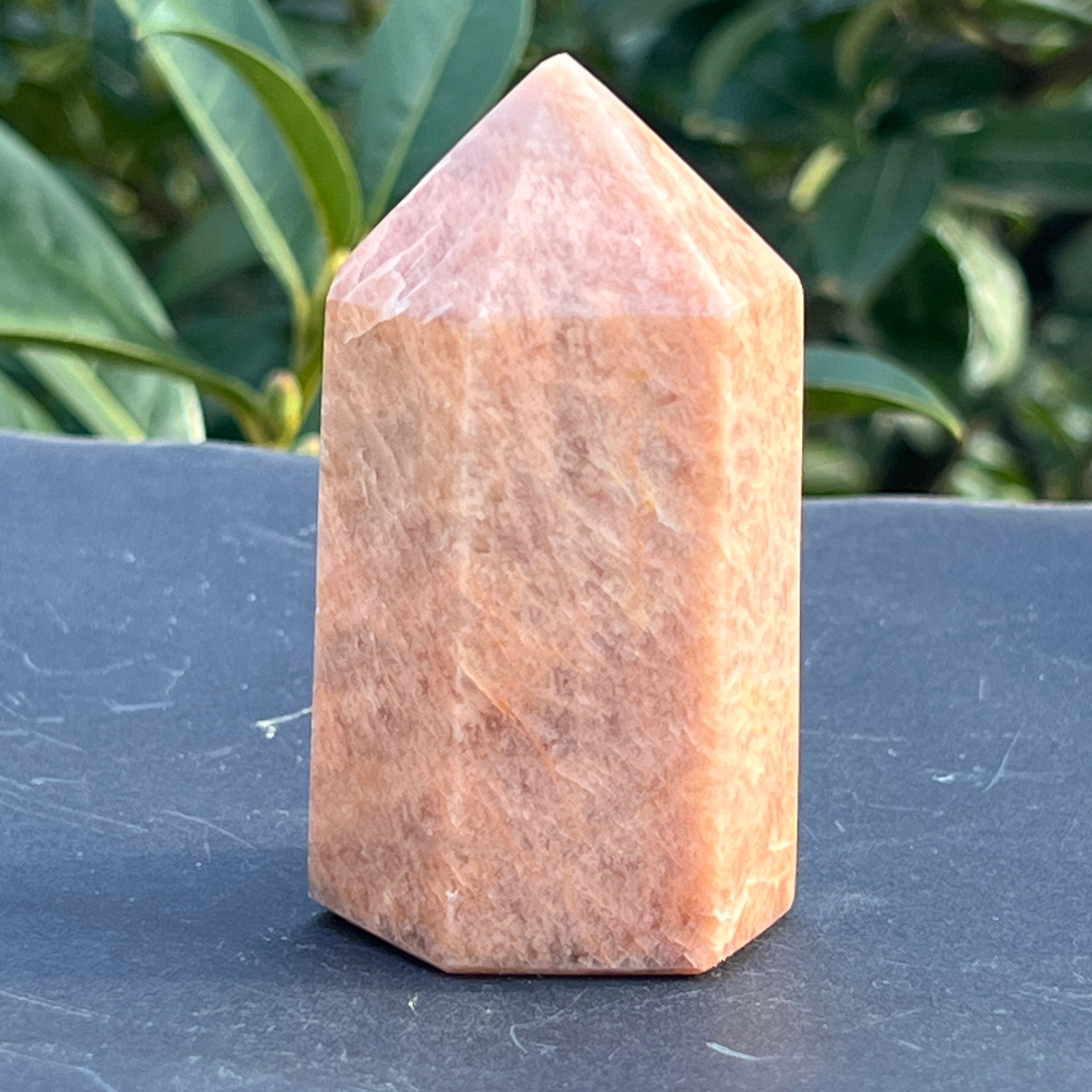Obelisc piatra lunii somon model 2