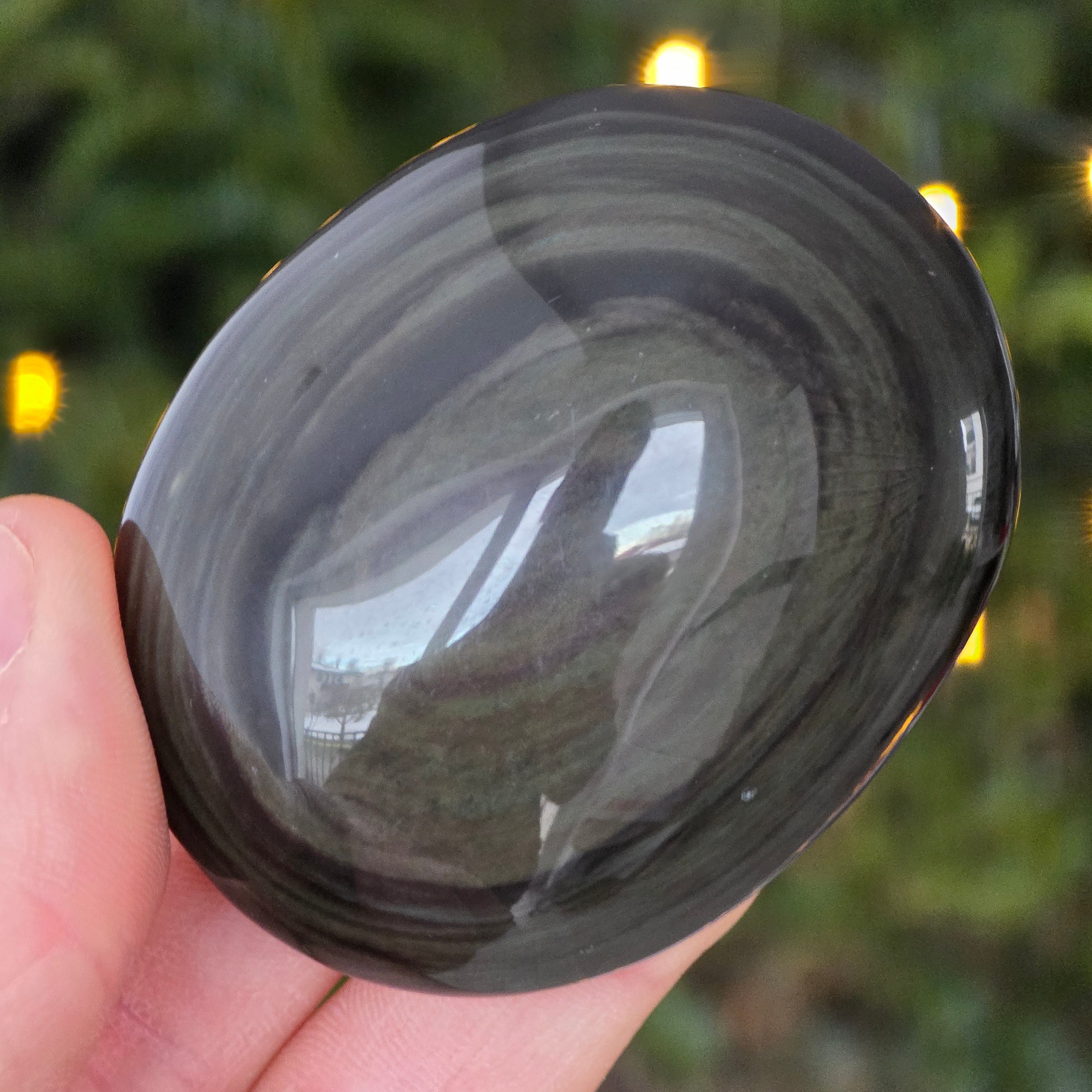 Obsidian curcubeu palmstone model 8
