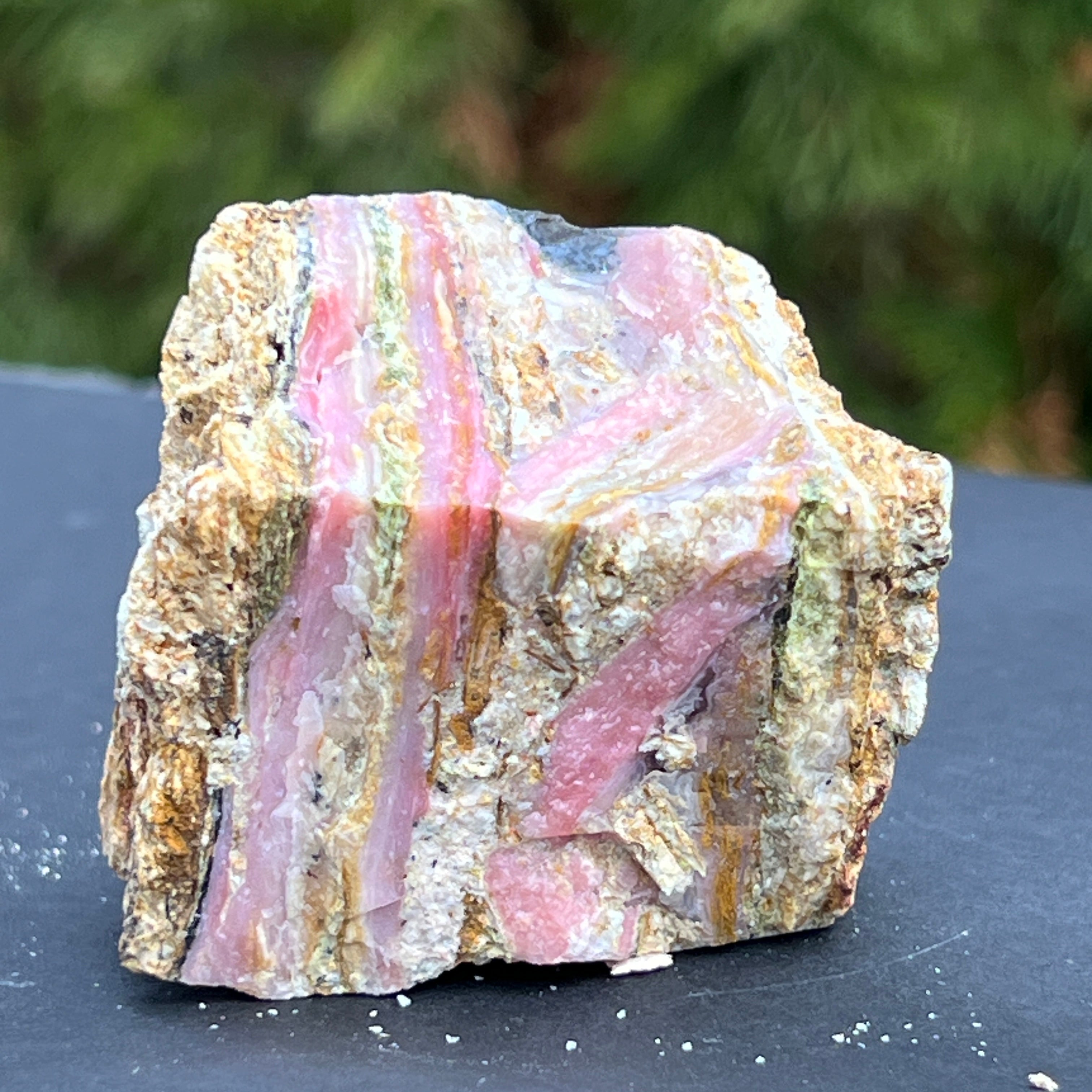 Opal roz piatra bruta (din Peru) model 17