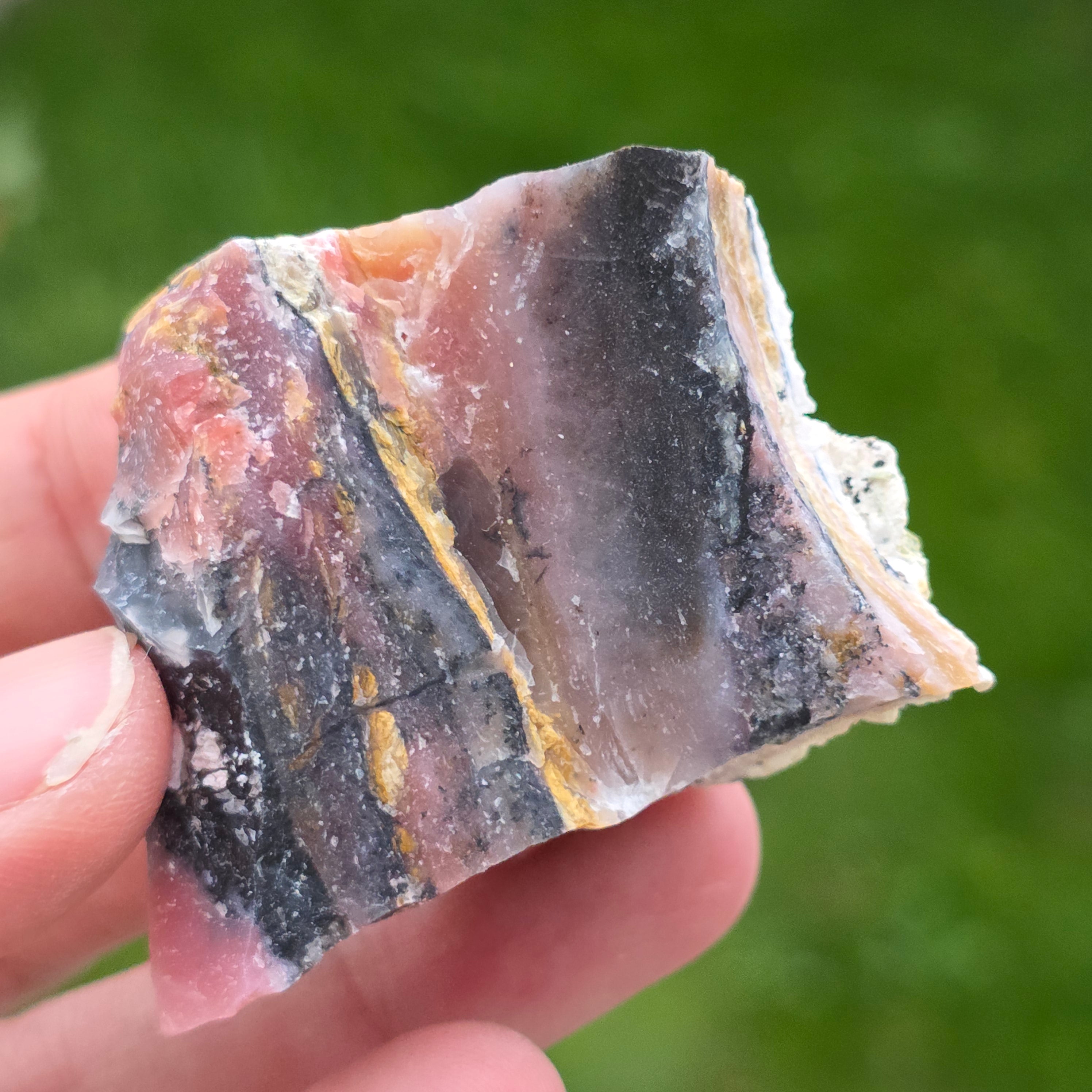 Opal roz piatra bruta (din Peru) model 8