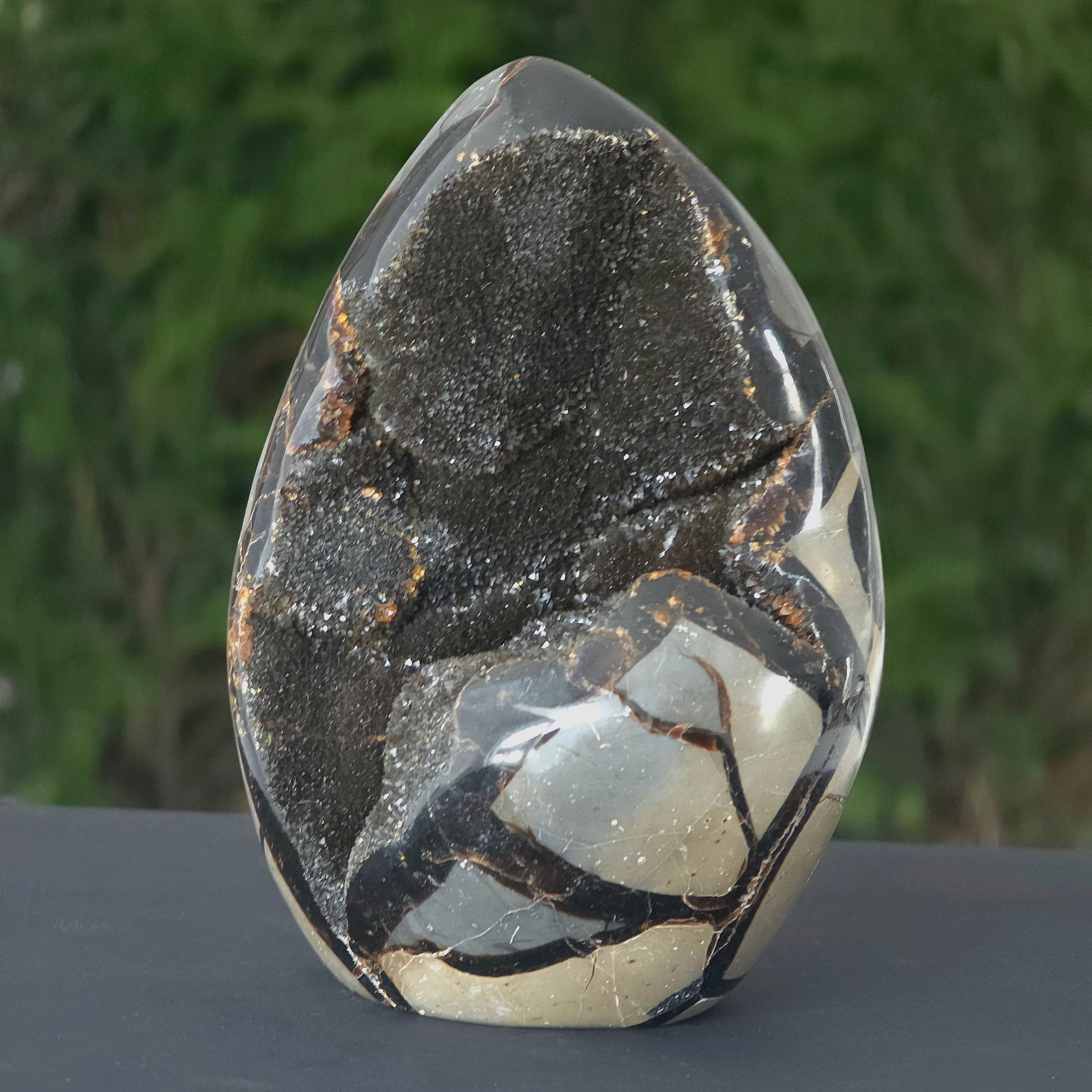 Ou Septaria forma libera din Madagascar , piatra dragonului | Model XL 2