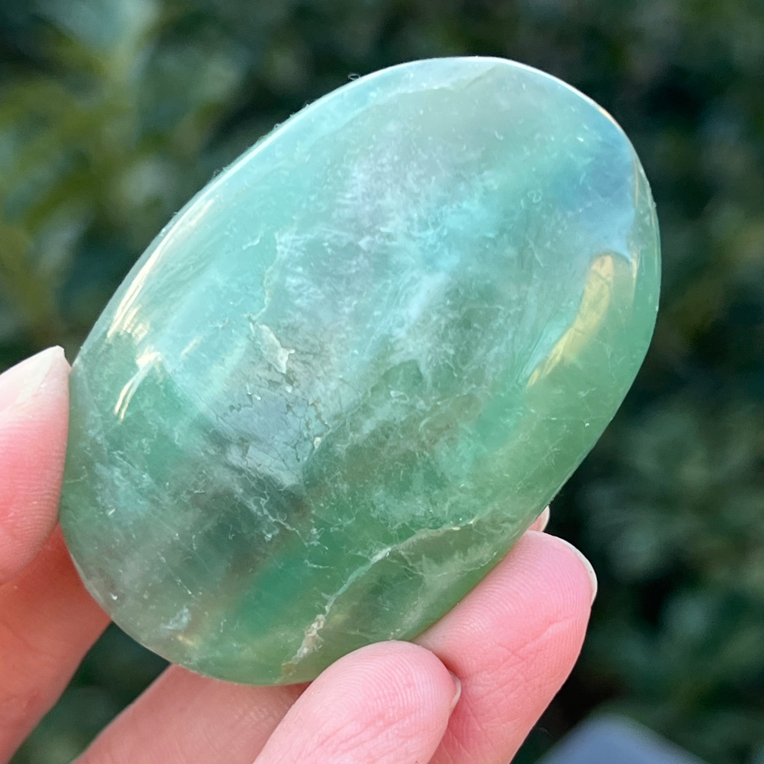 Palmstone fluorit verde model 11, din Madagascar