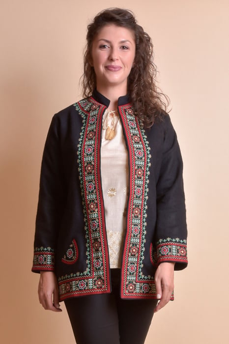 Palton traditional negru cu broderie florala multicolora Livia