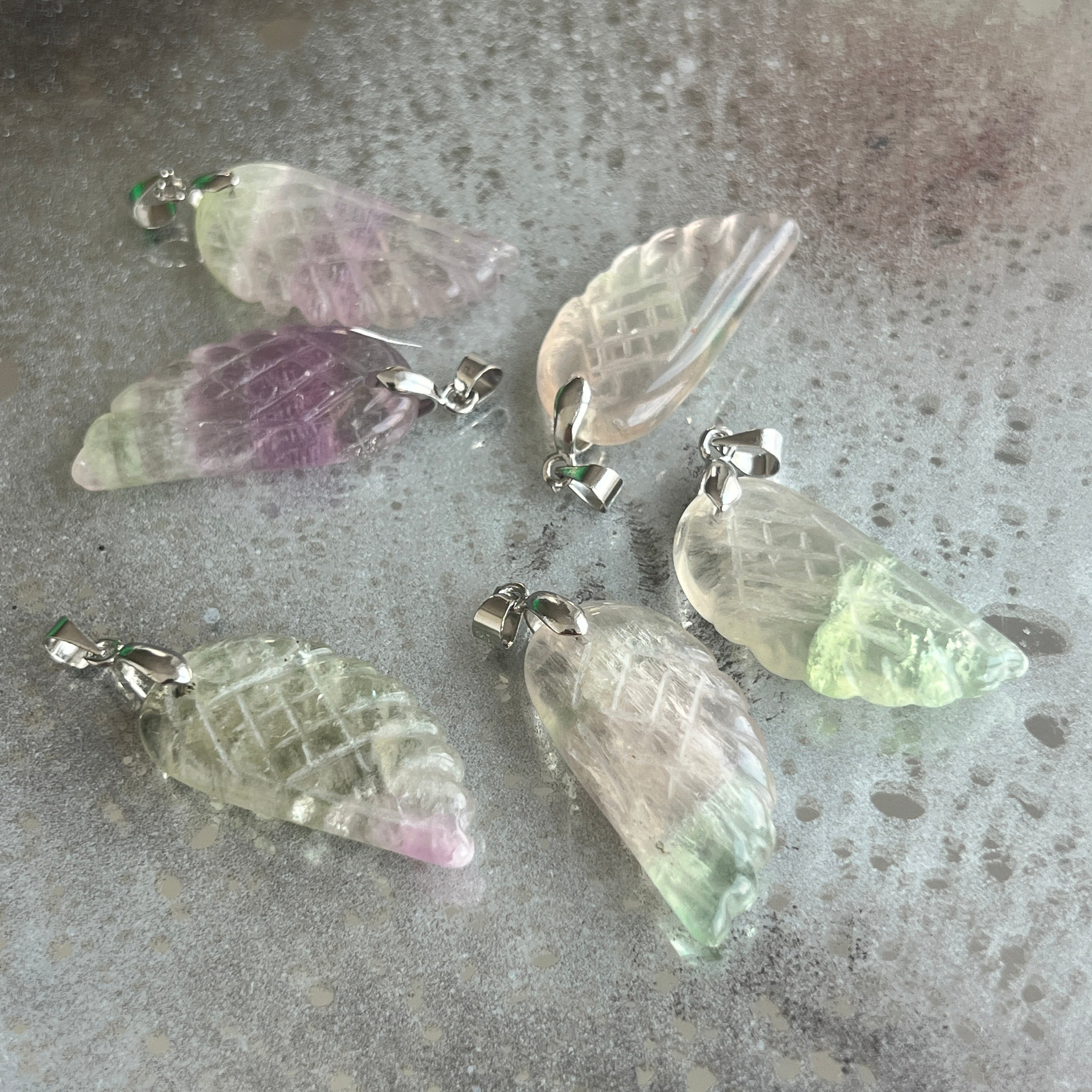 Pandantiv fluorit verde WING