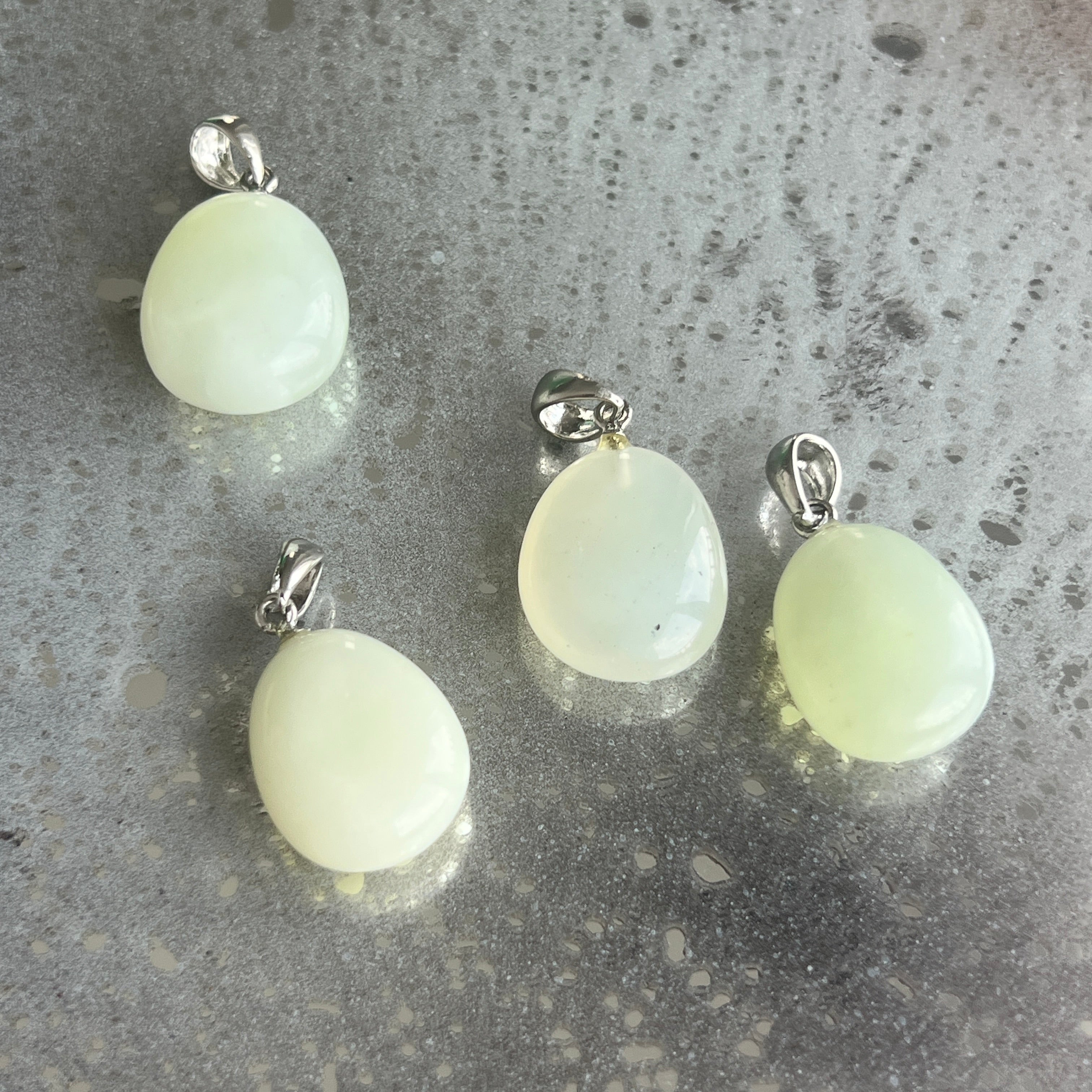 Pandantiv new jade DROP