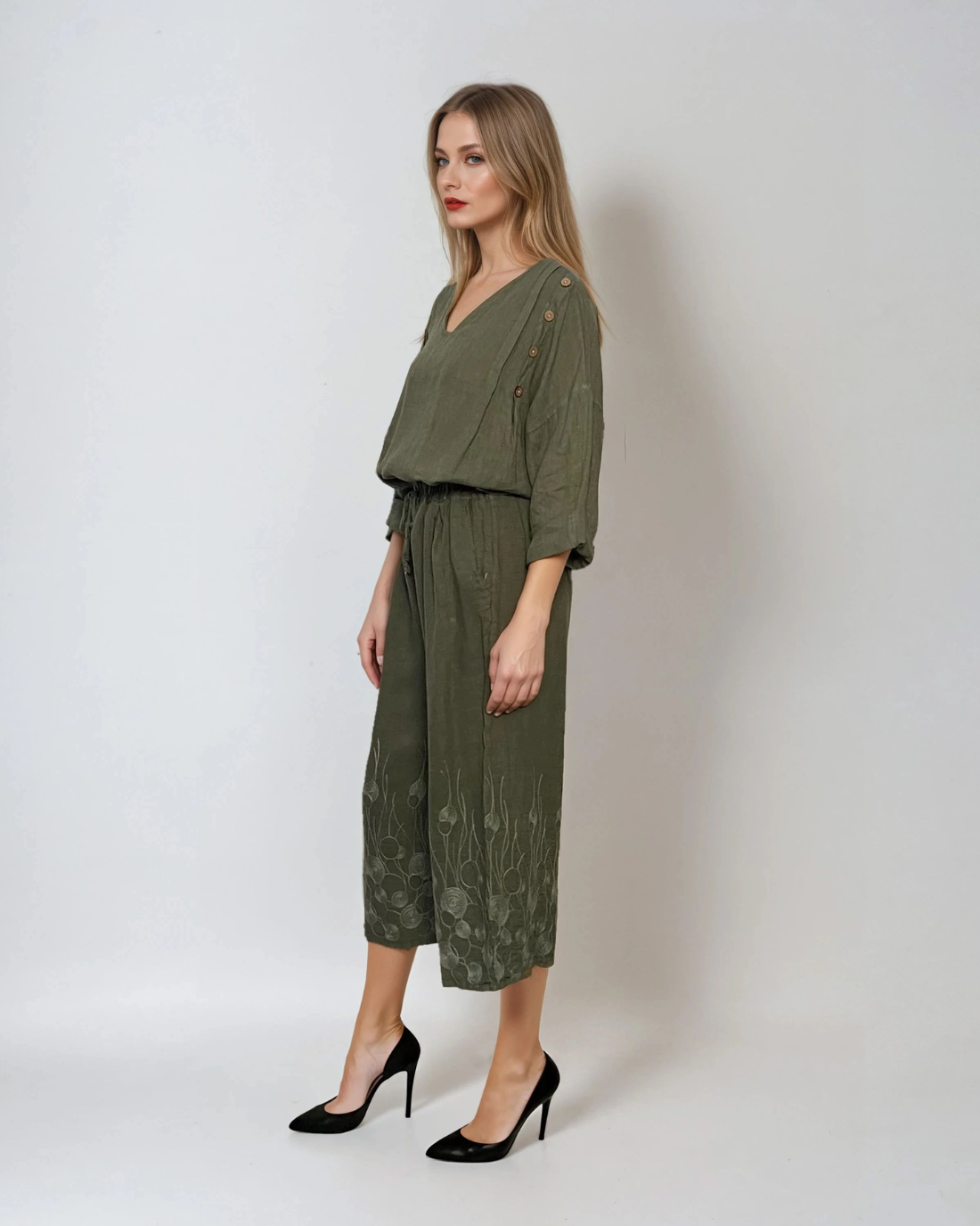 Pantaloni 3/4 din in cu broderie florală și buzunare kaki - Unica S-L