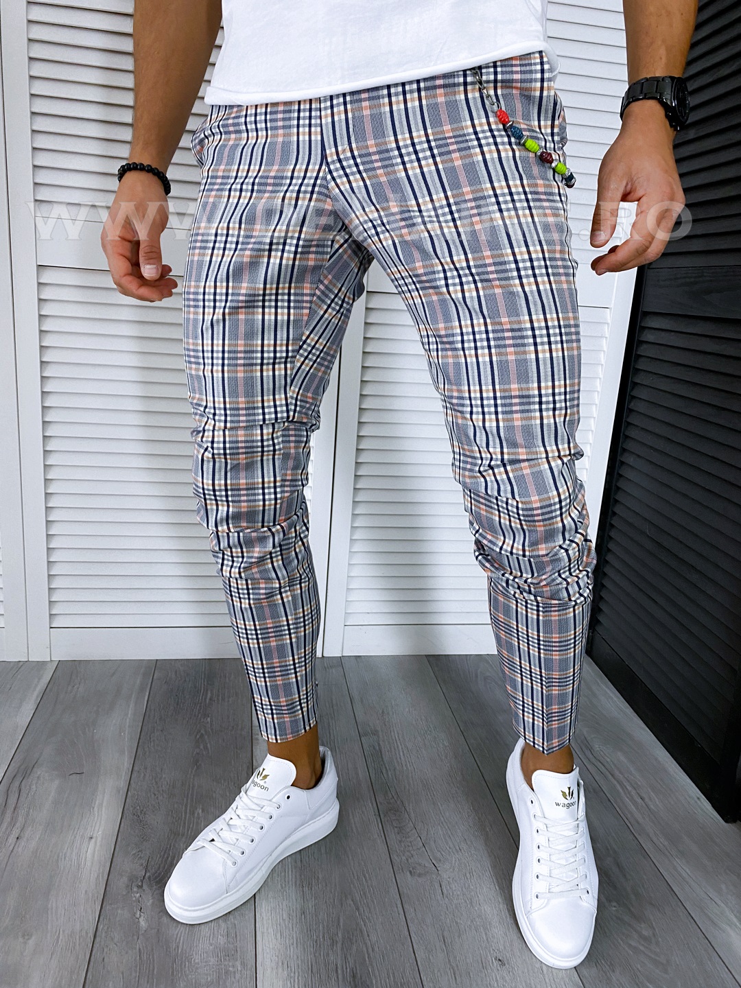 Pantaloni barbati casual regular fir gri in carouri B4960 S1-2
