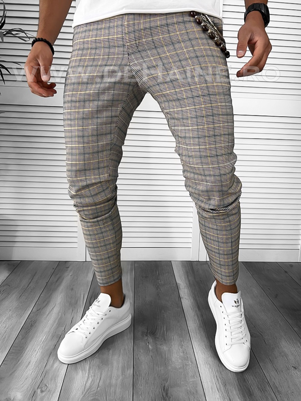 Pantaloni barbati casual regular fit in carouri B7869 P18-5.2