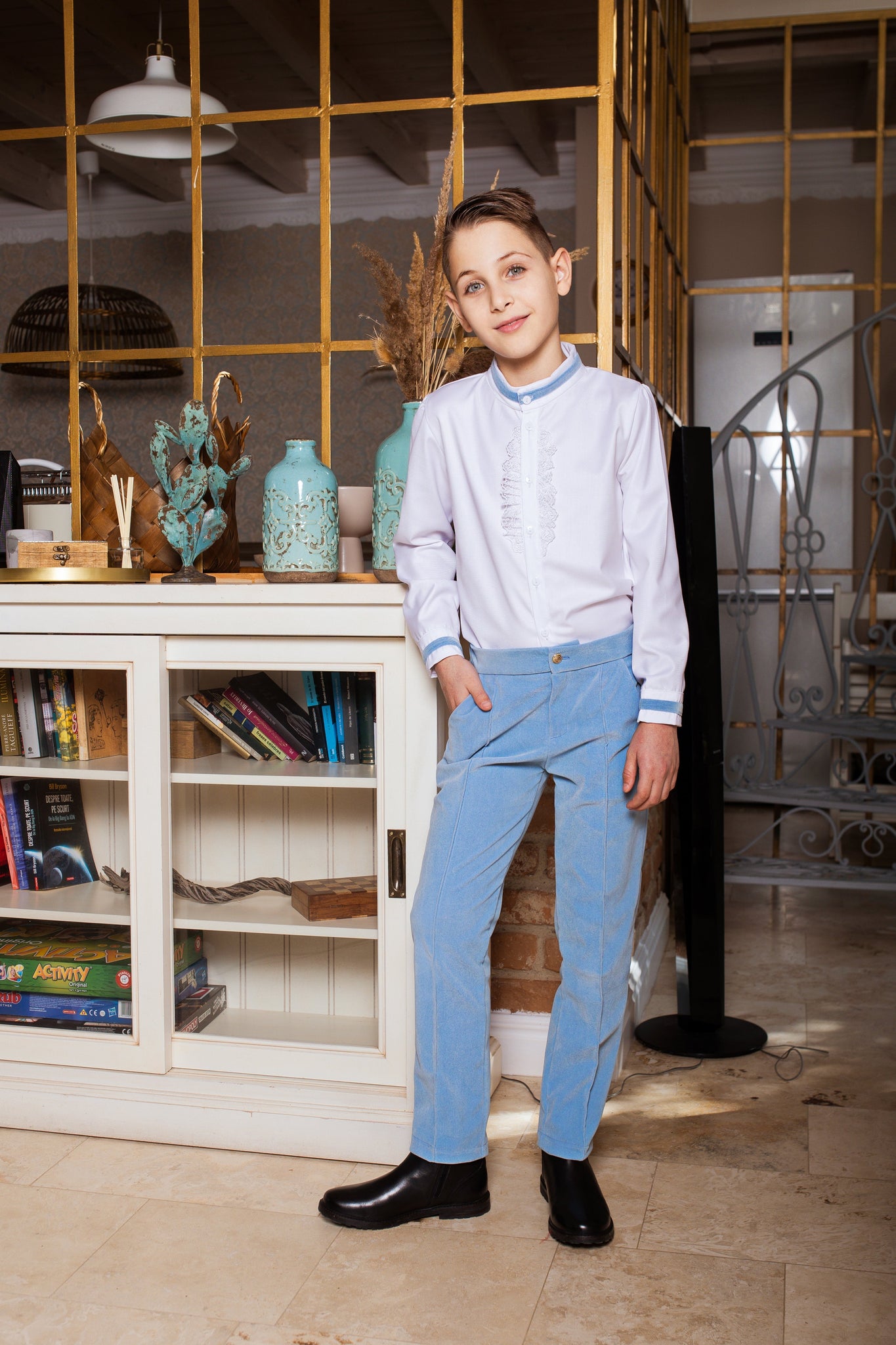 Pantaloni bleu eleganti din catifea pentru baieti - Liam