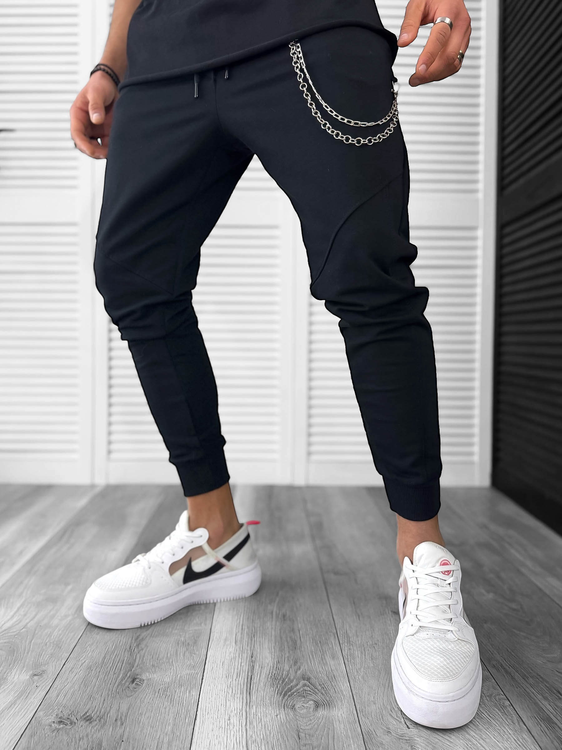 Pantaloni de trening negri conici 13038 N3-4.3