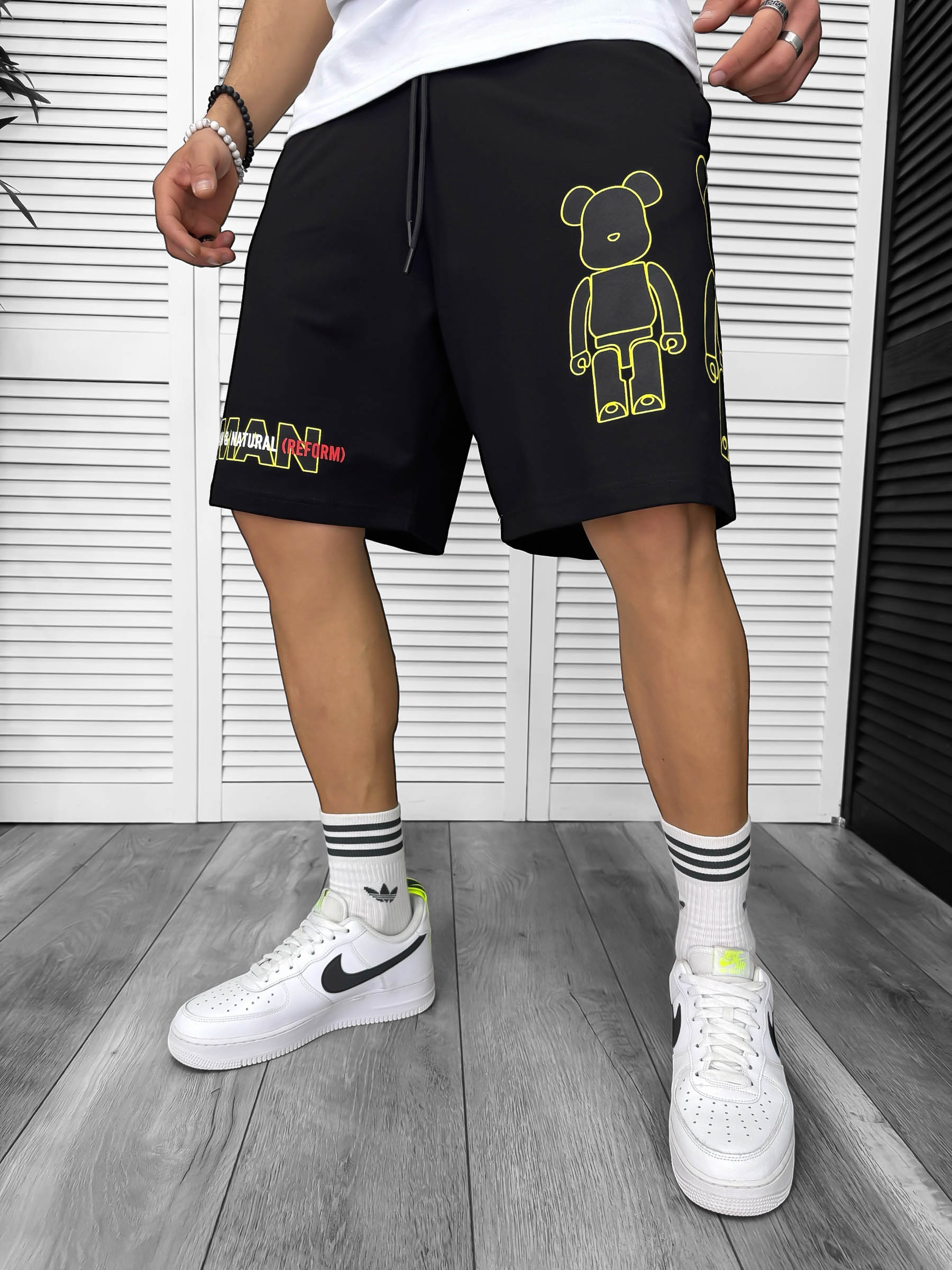 Pantaloni de trening scurti negri cu imprimeu Y246 N6-5.3