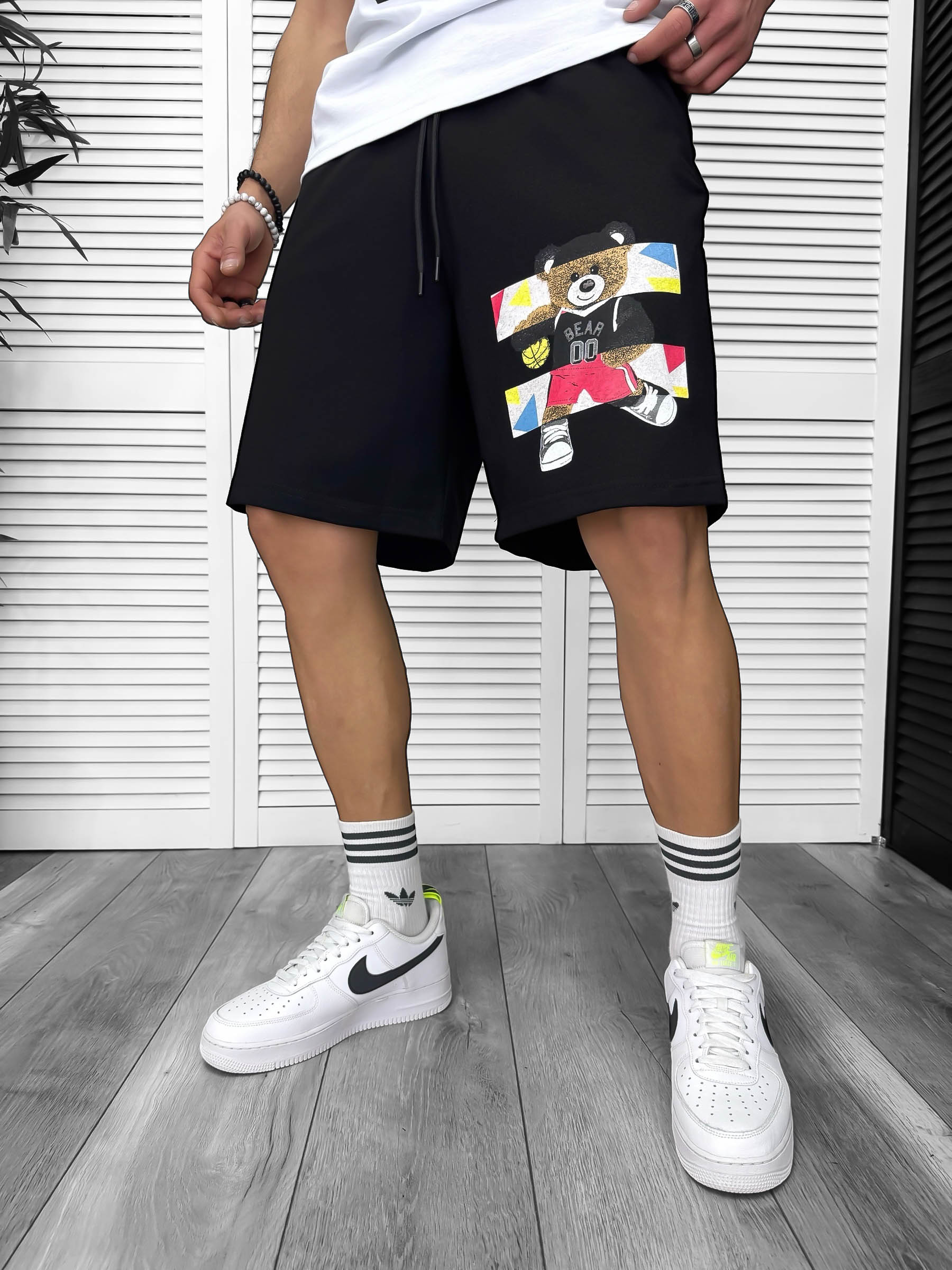 Pantaloni de trening scurti negri cu imprimeu Y247 O3-1.2