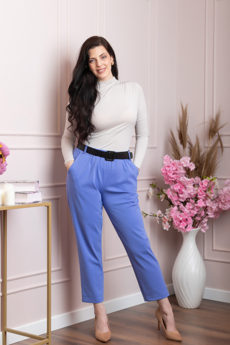 Pantaloni Jessie albastri cu croi lejer si talie elastica