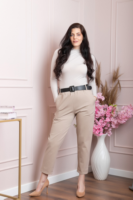 Pantaloni Jessie crem cu croi lejer si talie elastica