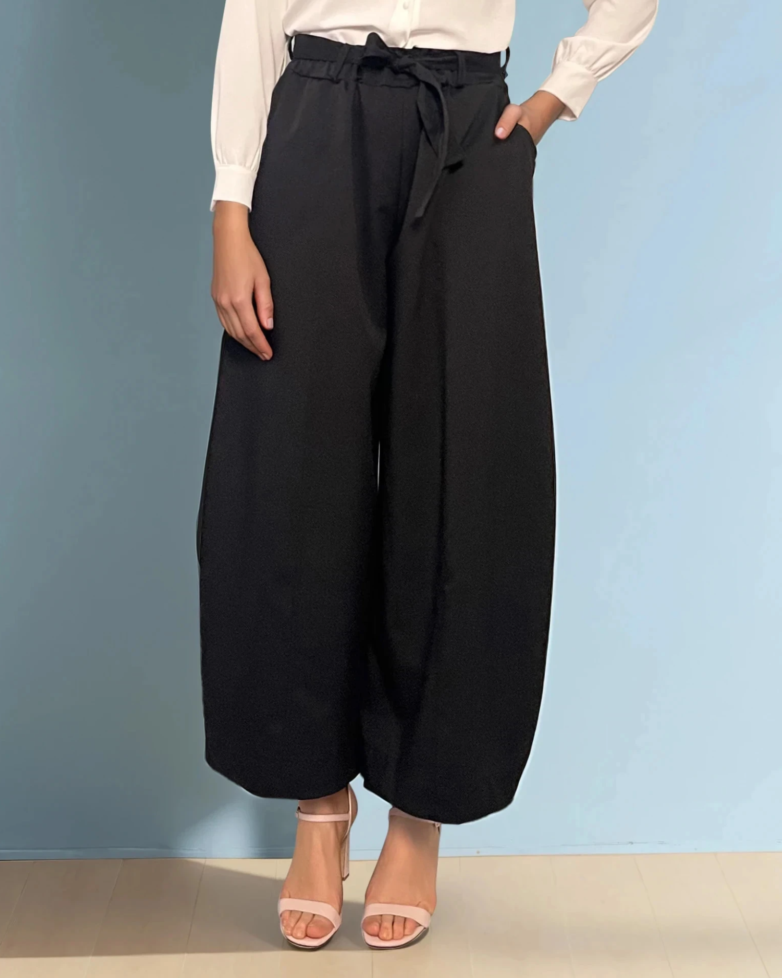 Pantaloni largi cu dungă și cordon negru - Unica S-L