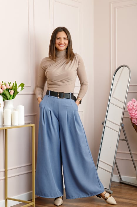 Pantaloni palazzo bleu cu talie elastica si curea reglabila Savannah