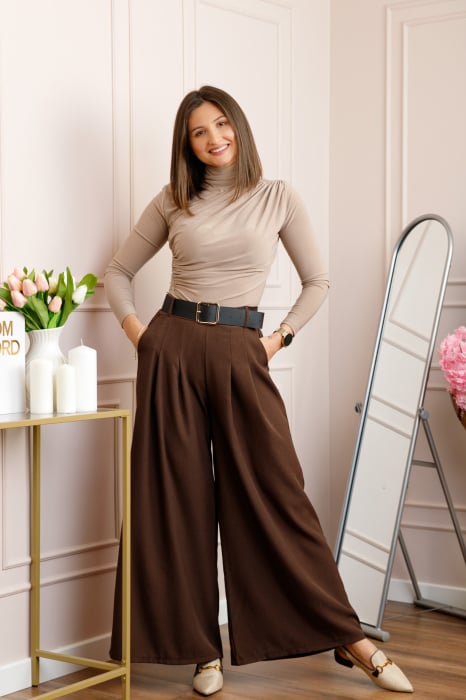 Pantaloni palazzo maro cu talie elastica si curea reglabila Savannah
