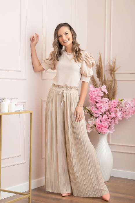 Pantaloni plisati Coraline din voal cu talie elastica - Crem
