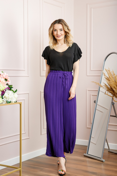 Pantaloni plisati mov cu elastic in talie