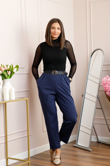 Pantaloni plus size bleumarin cu talie elastica si curea reglabila Lillian