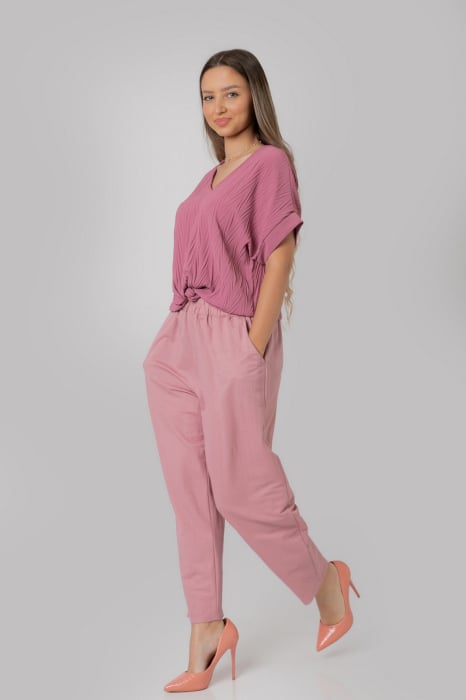 Pantaloni roz somon casual cu buzunare