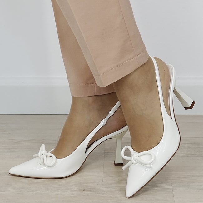 Pantofi albi de lac cu fundita BYJ9881 01