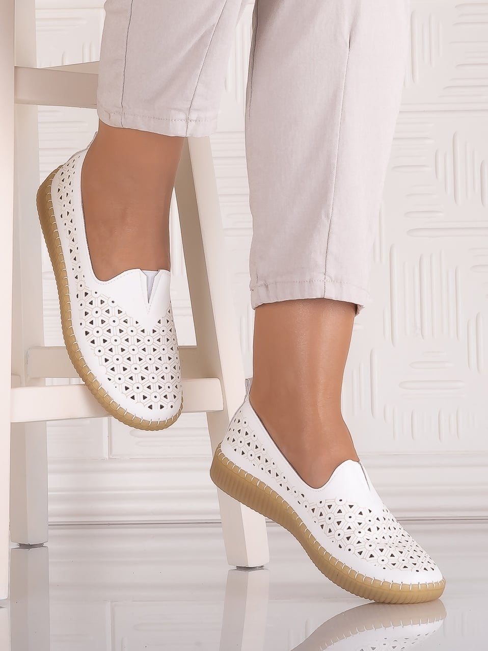 Pantofi casual Alb dama din Piele Ecologica Belvina - poza 2