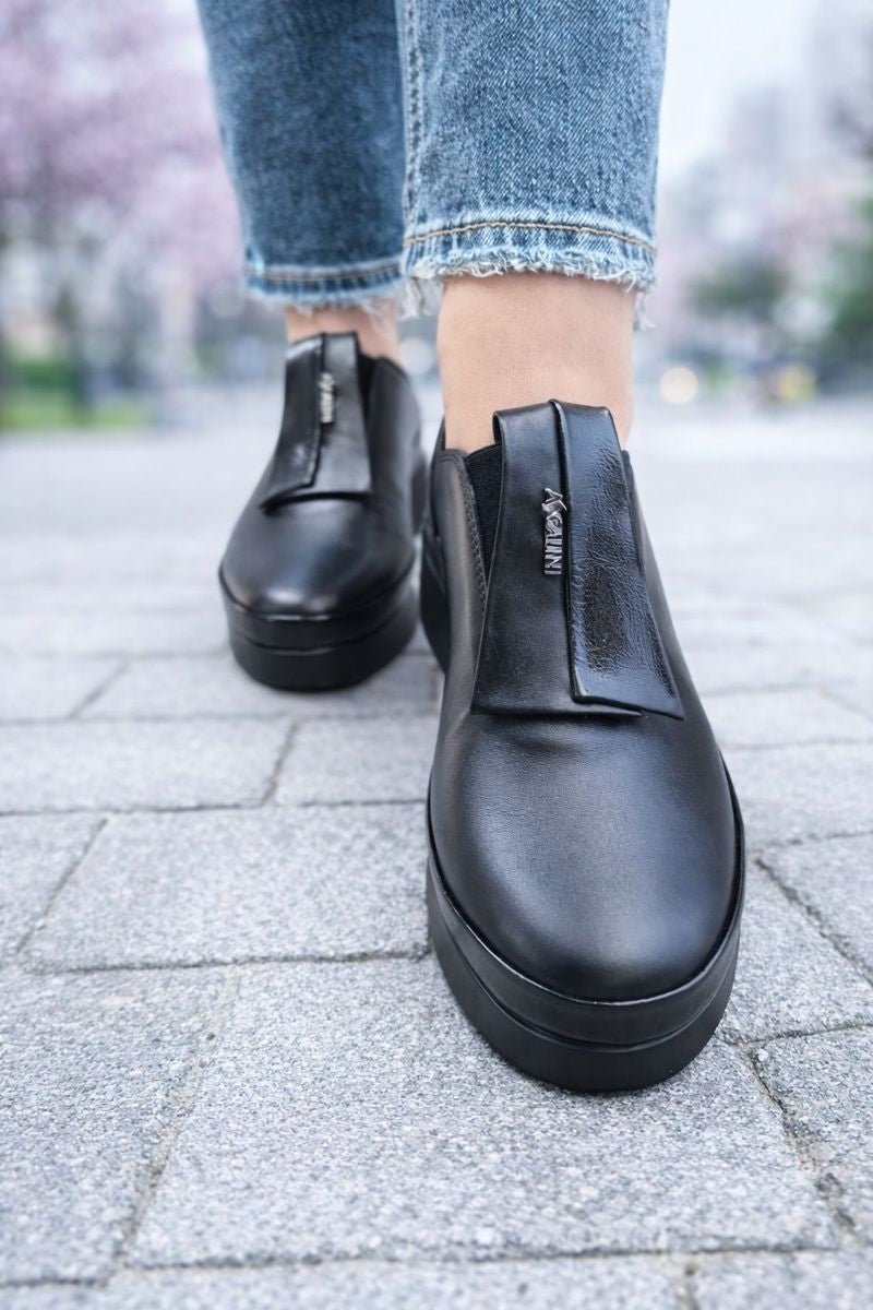 Pantofi Casual Dama din Piele Negri cu Accesoriu - VISE BLACK