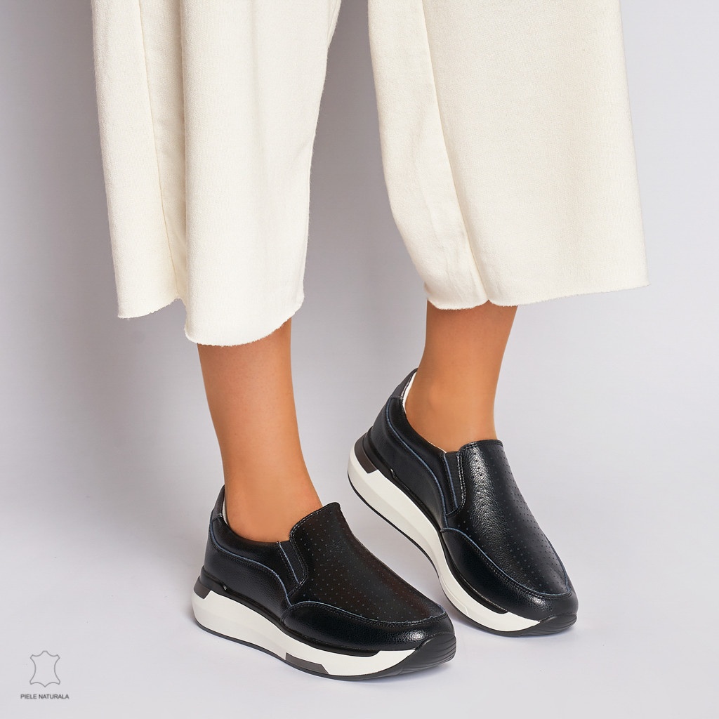 Pantofi casual de dama din piele naturala cu talpa platforma CRL0015 Negri