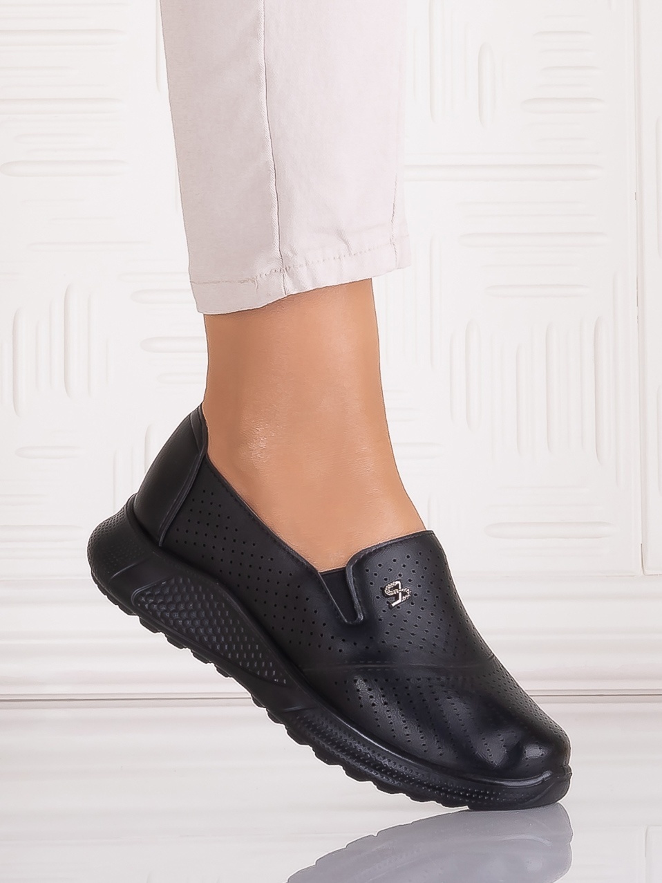 Pantofi casual Negrii dama din Piele Ecologica Aurasta - poza 2