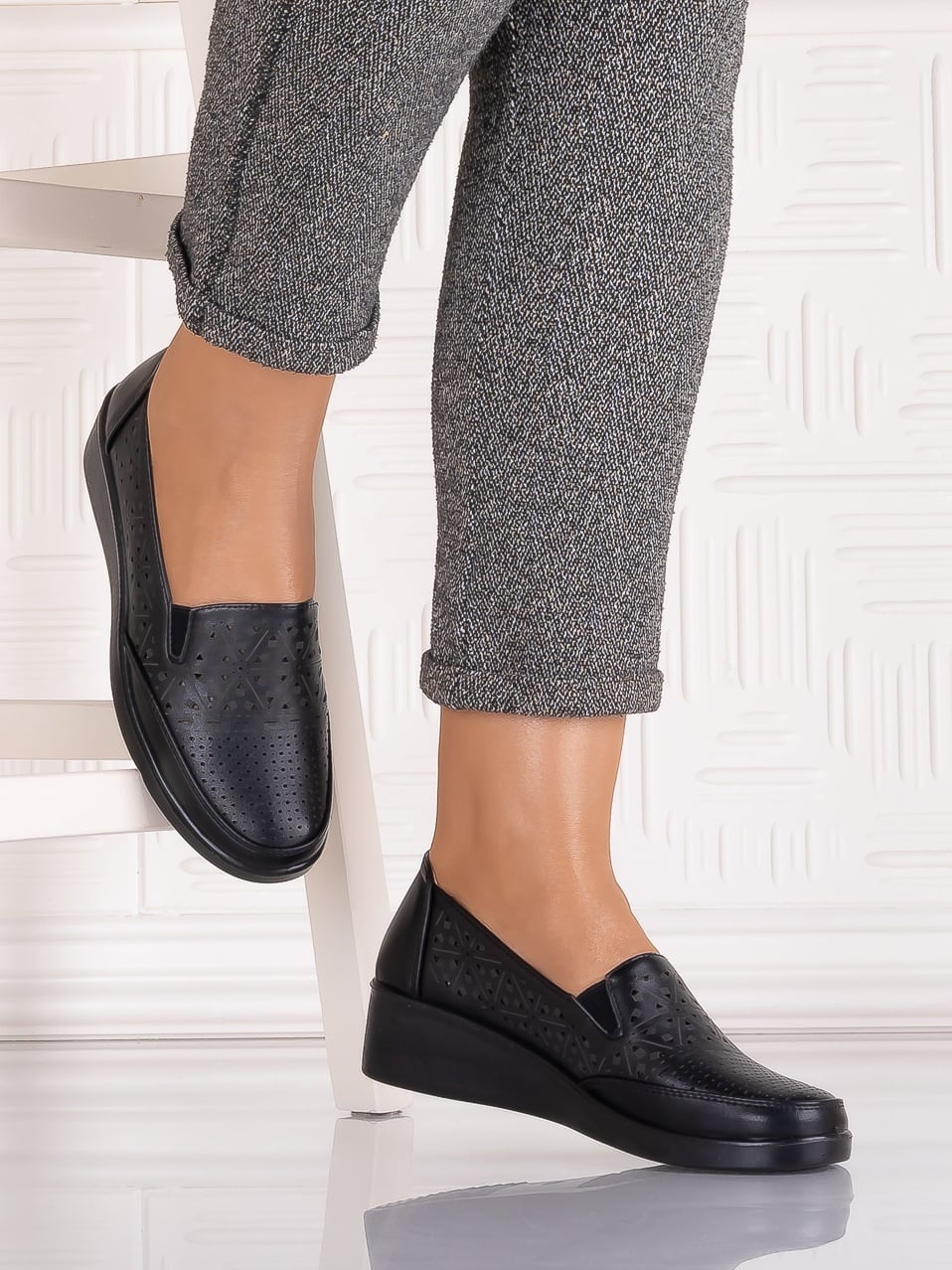 Pantofi casual Negrii dama din Piele Ecologica Aveline - poza 2
