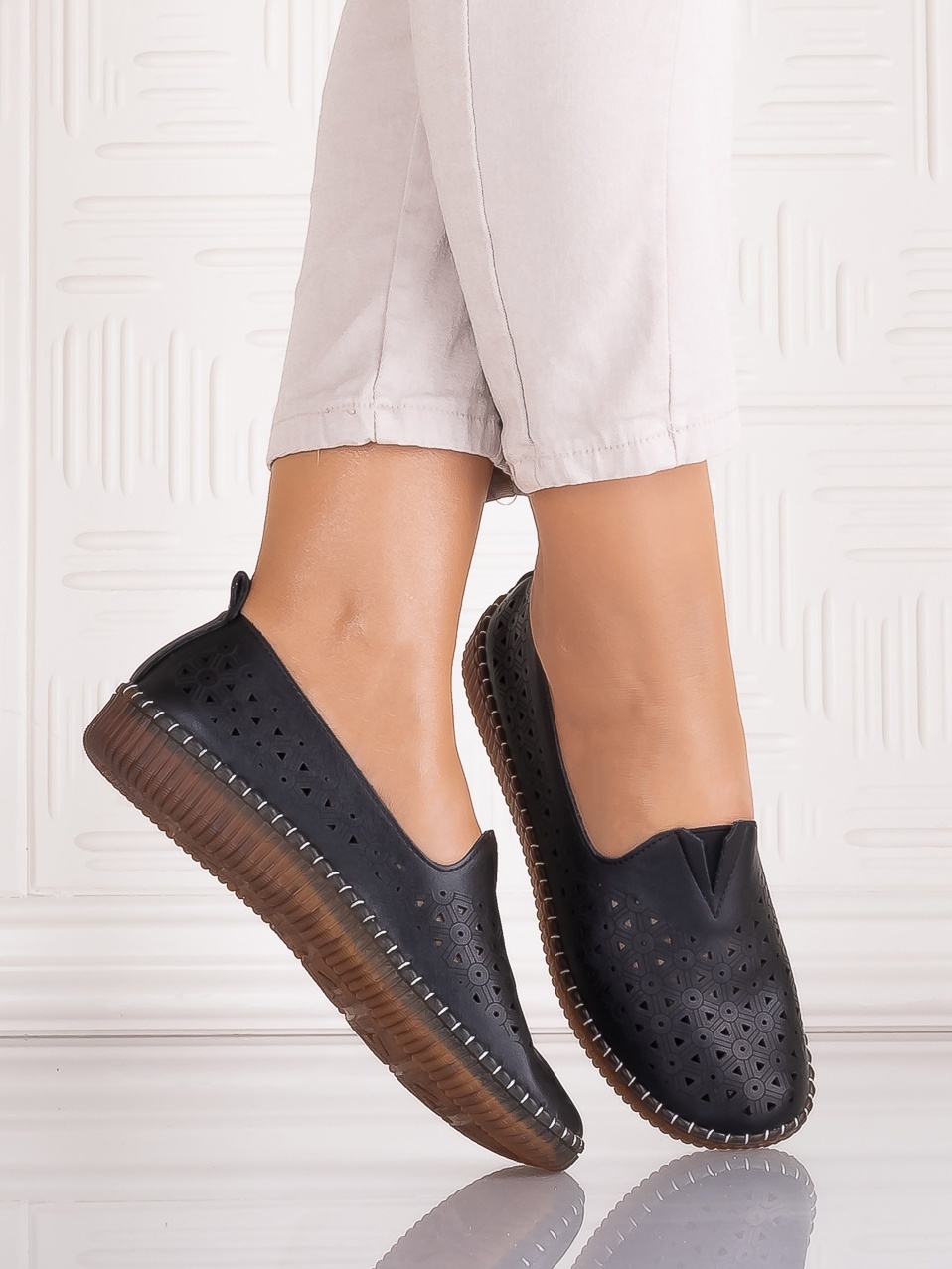 Pantofi casual Negrii dama din Piele Ecologica Belvina - poza 2