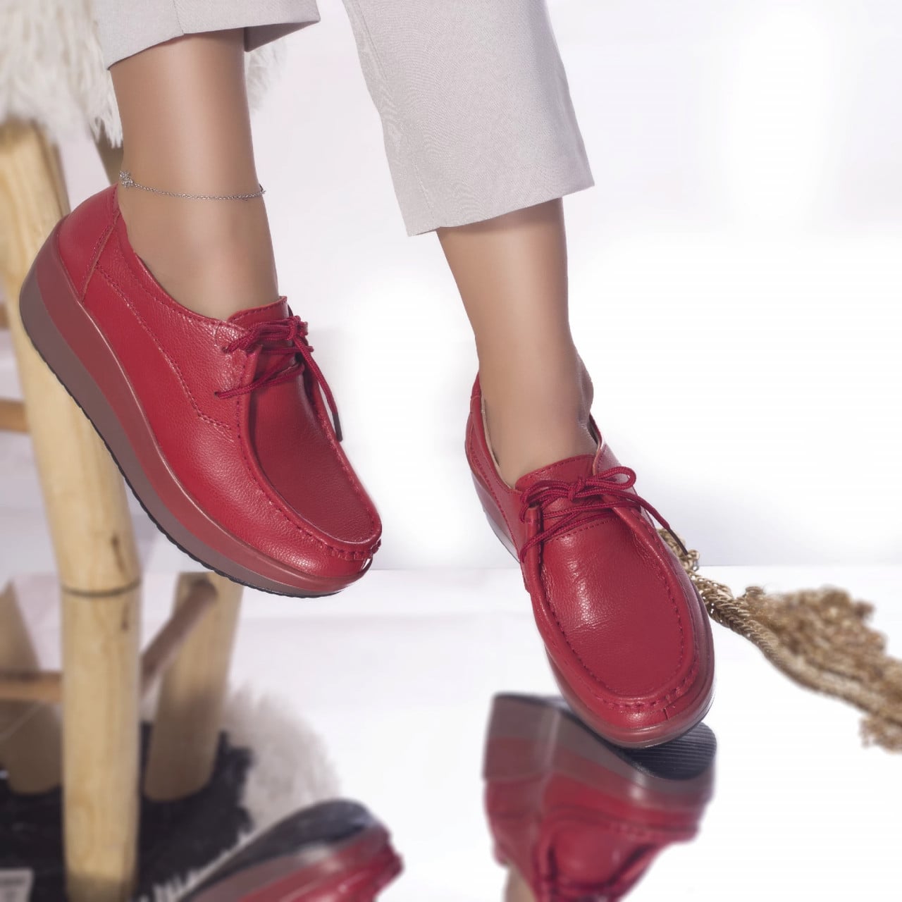 Pantofi cu platforma clarisa piele naturala rosu - poza 1